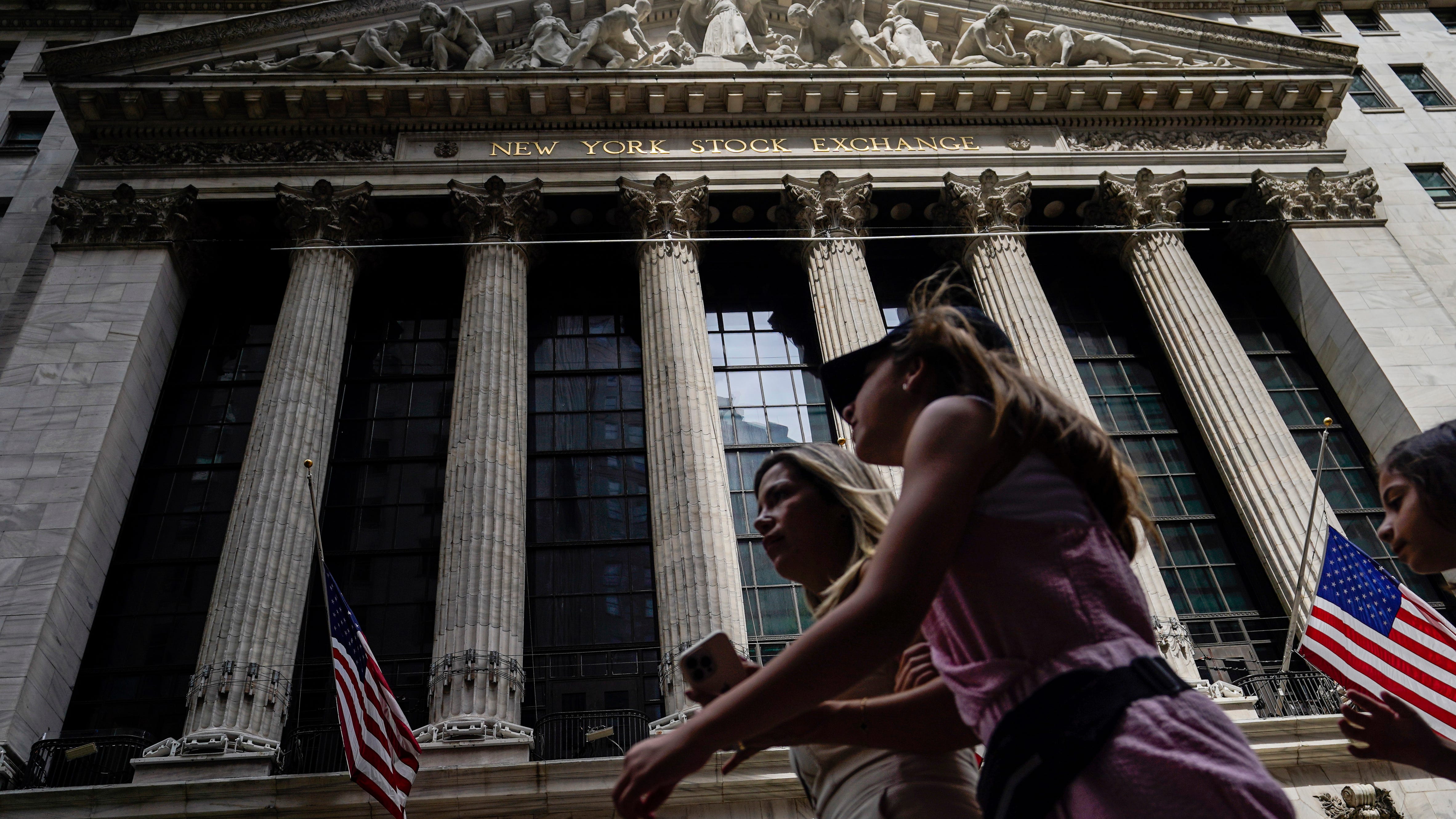 Stocks rise on Wall Street after profit reports from banks