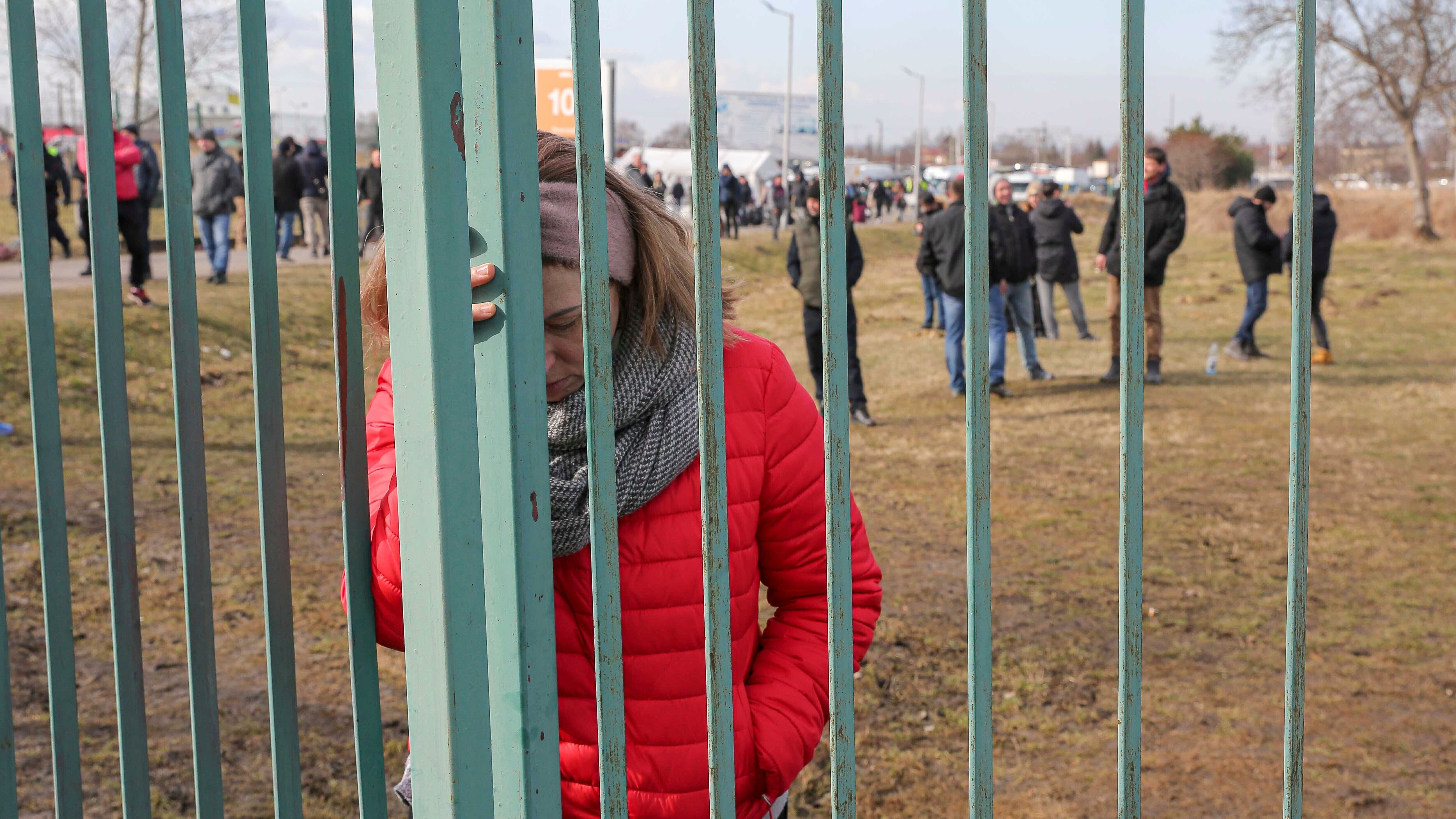 Ukraine refugees' hopes of return waning weeks into war