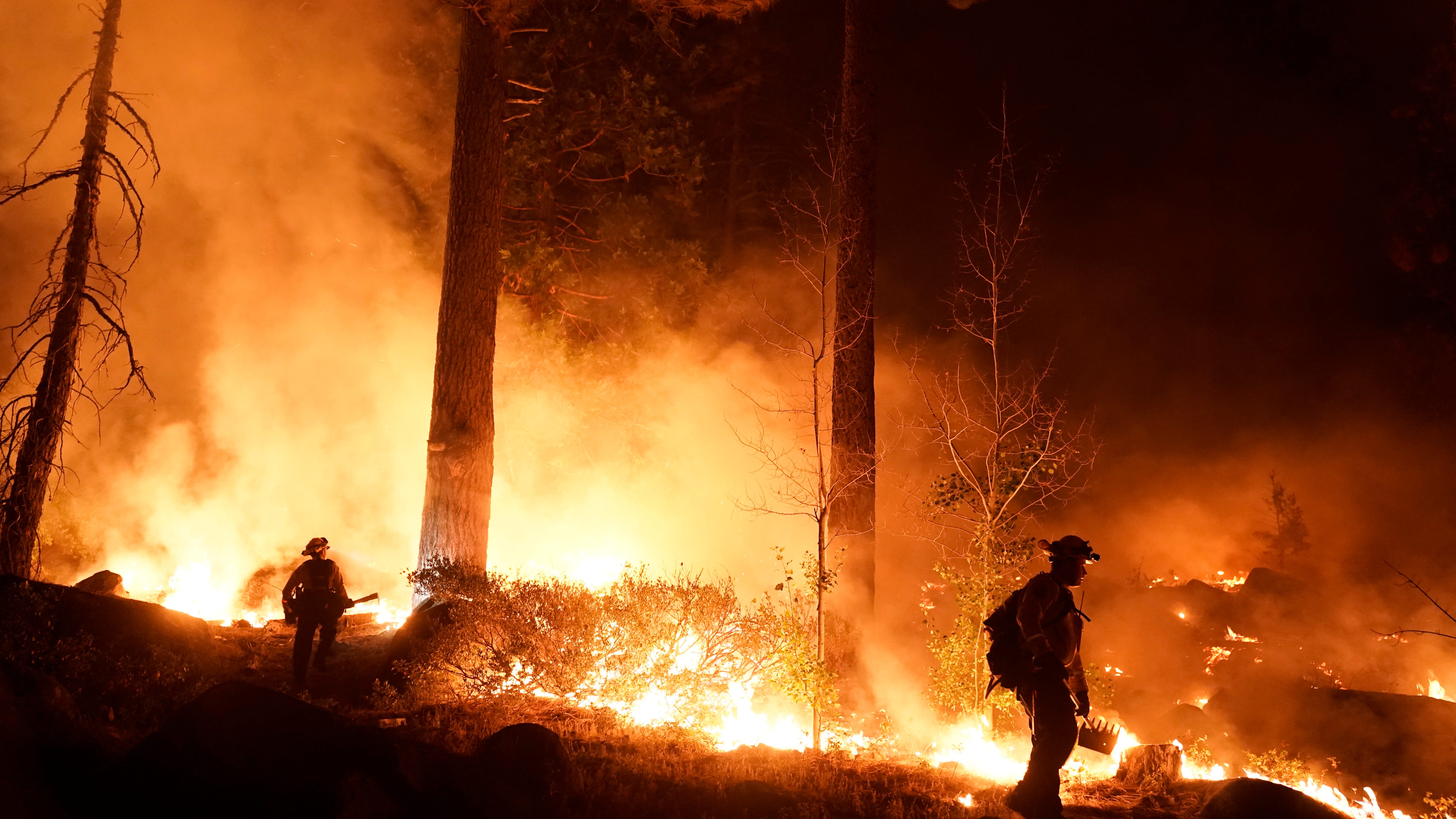 California fire approaches Lake Tahoe after mass evacuation