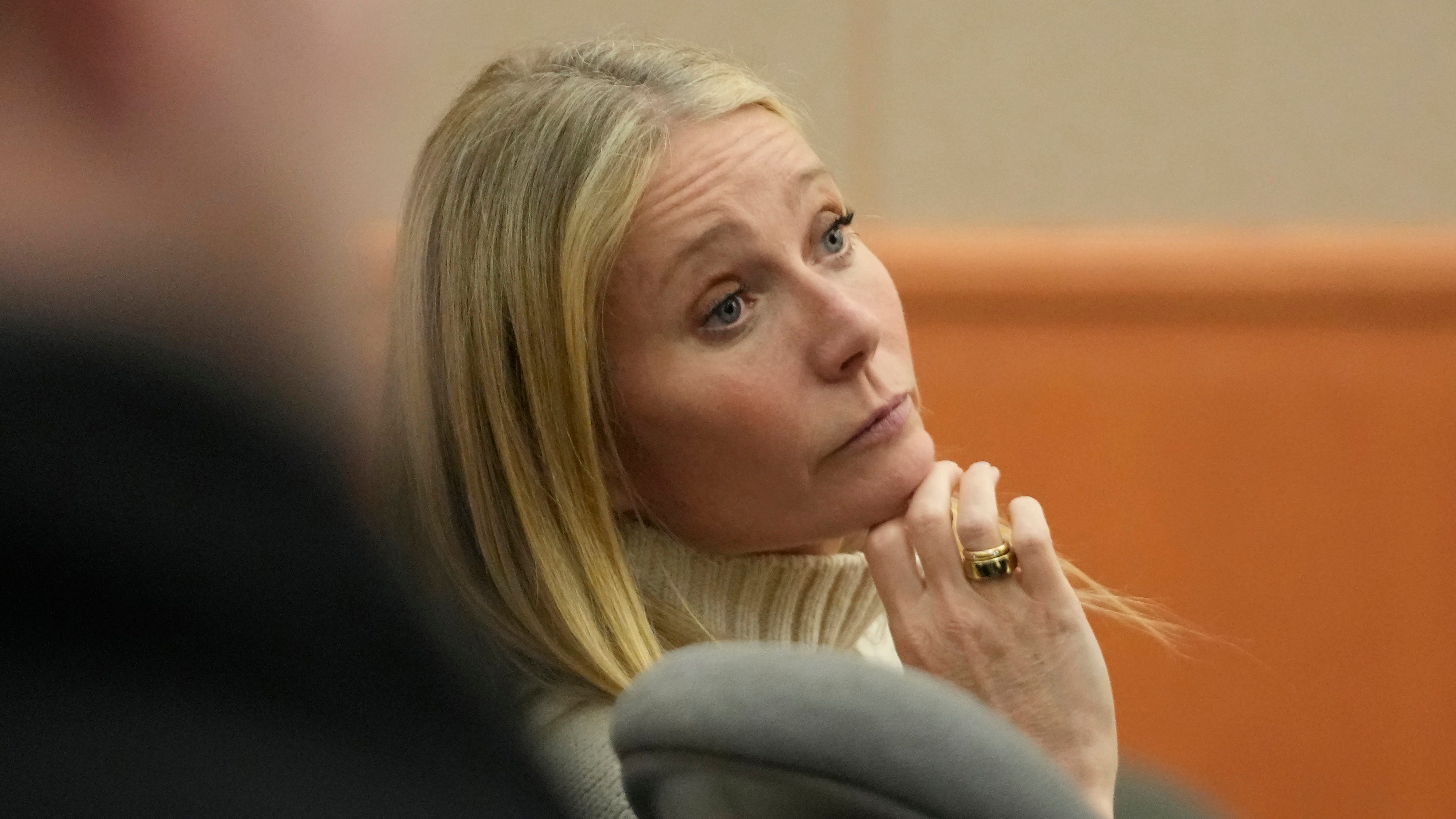 Gwyneth Paltrow ski collision trial brings doctors to stand
