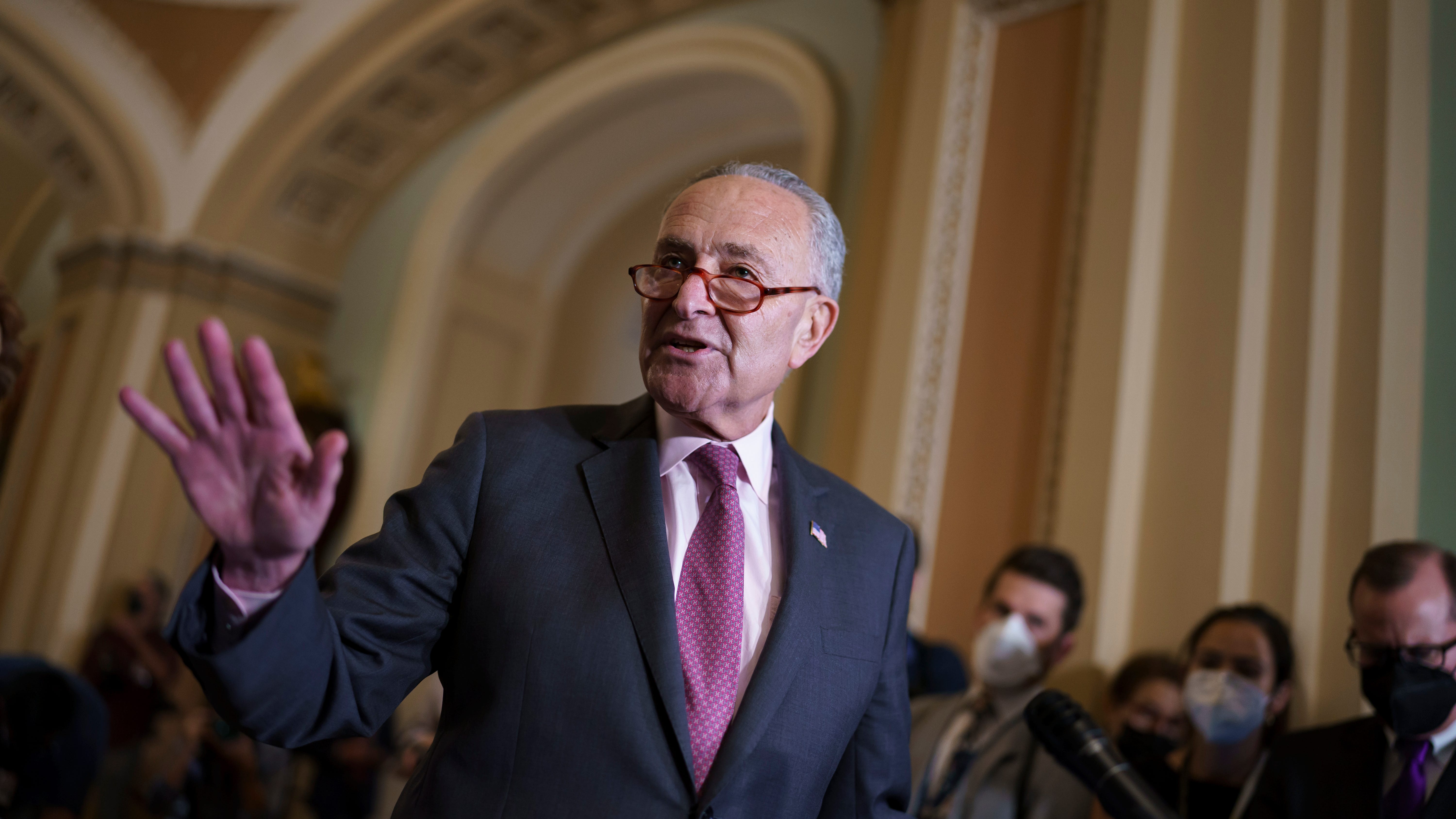 Congress moves to avert partial government shutdown