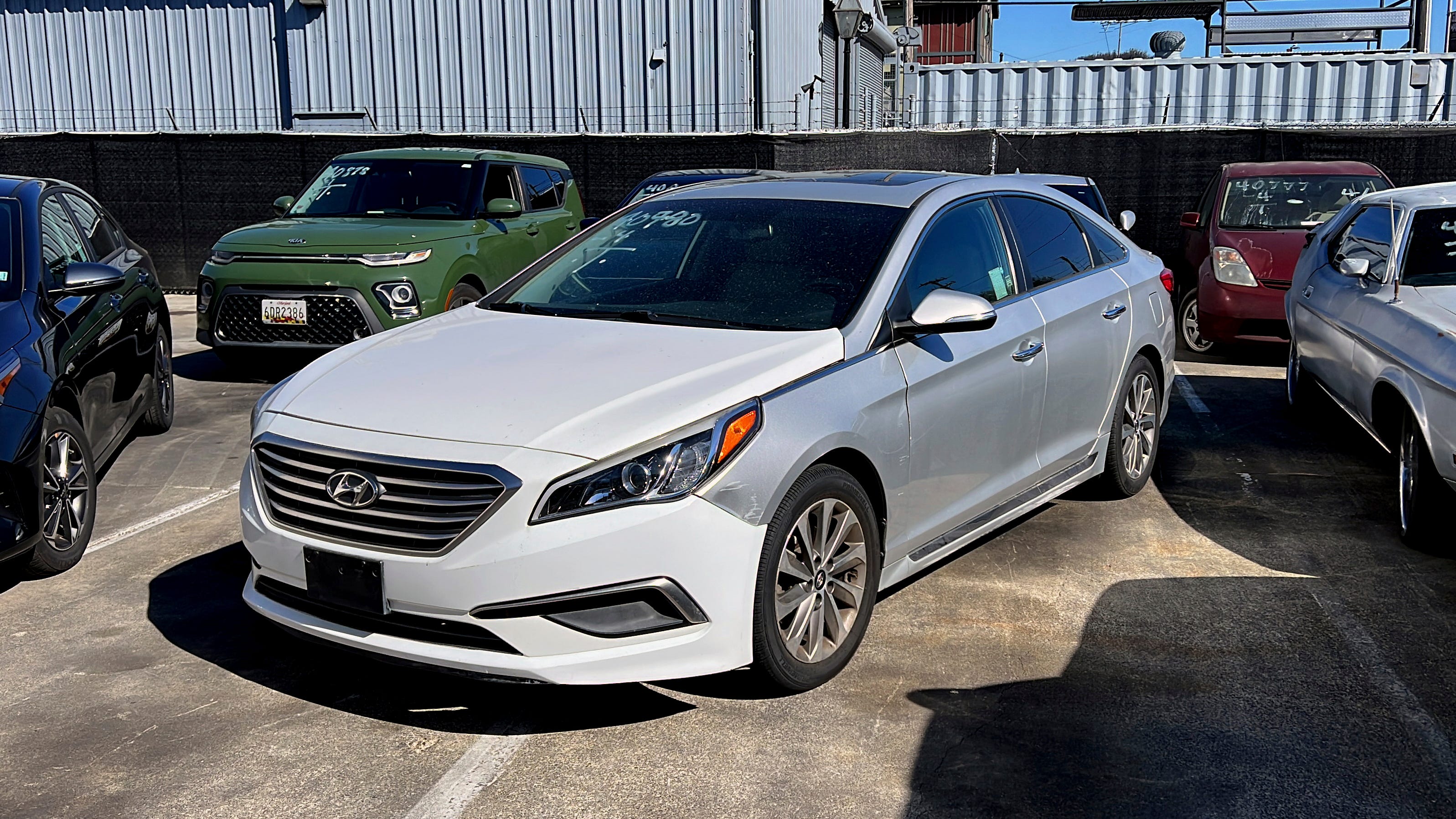 Thefts prompt 17 states to urge recall of Kia, Hyundai cars