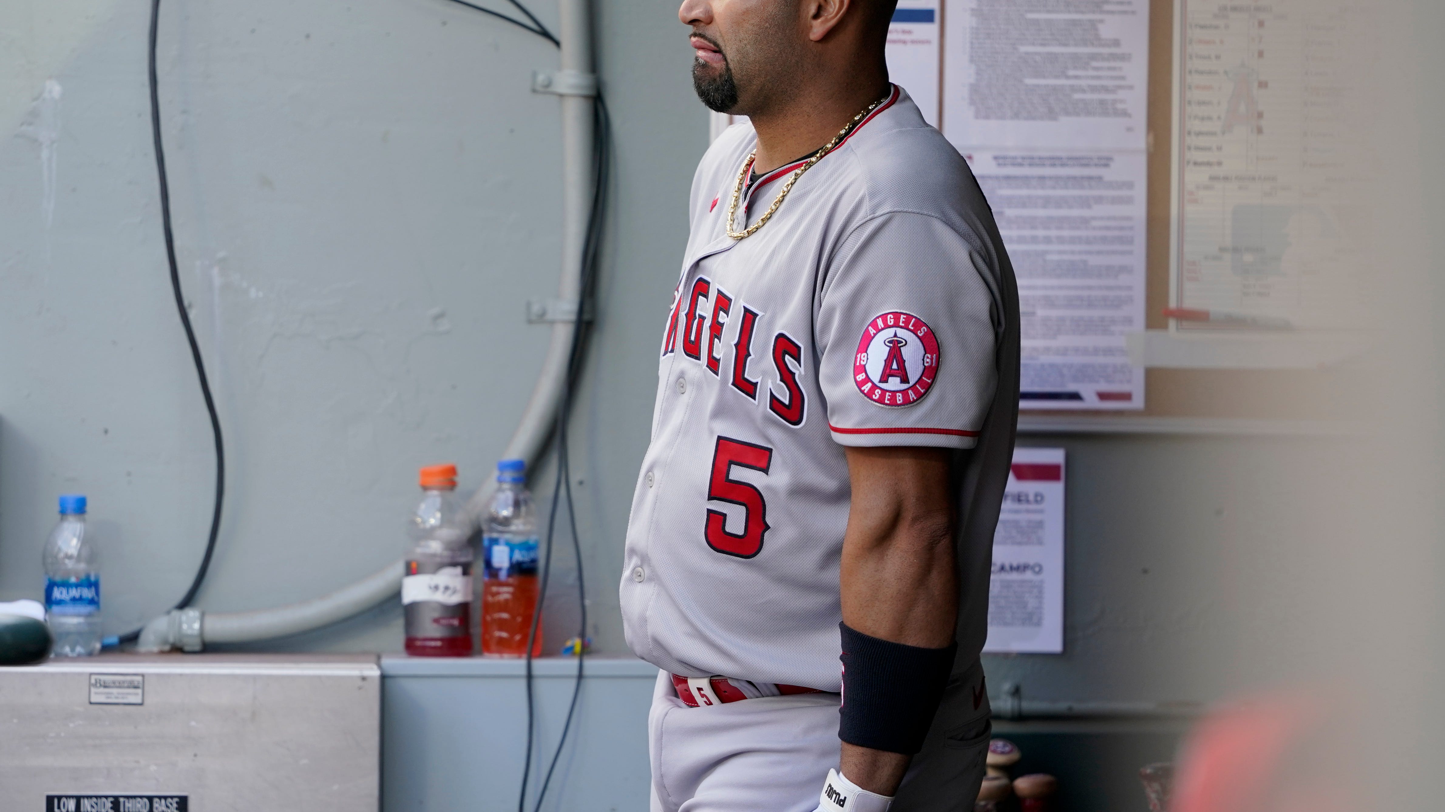 Los Angeles Dodgers sign Albert Pujols to major league deal