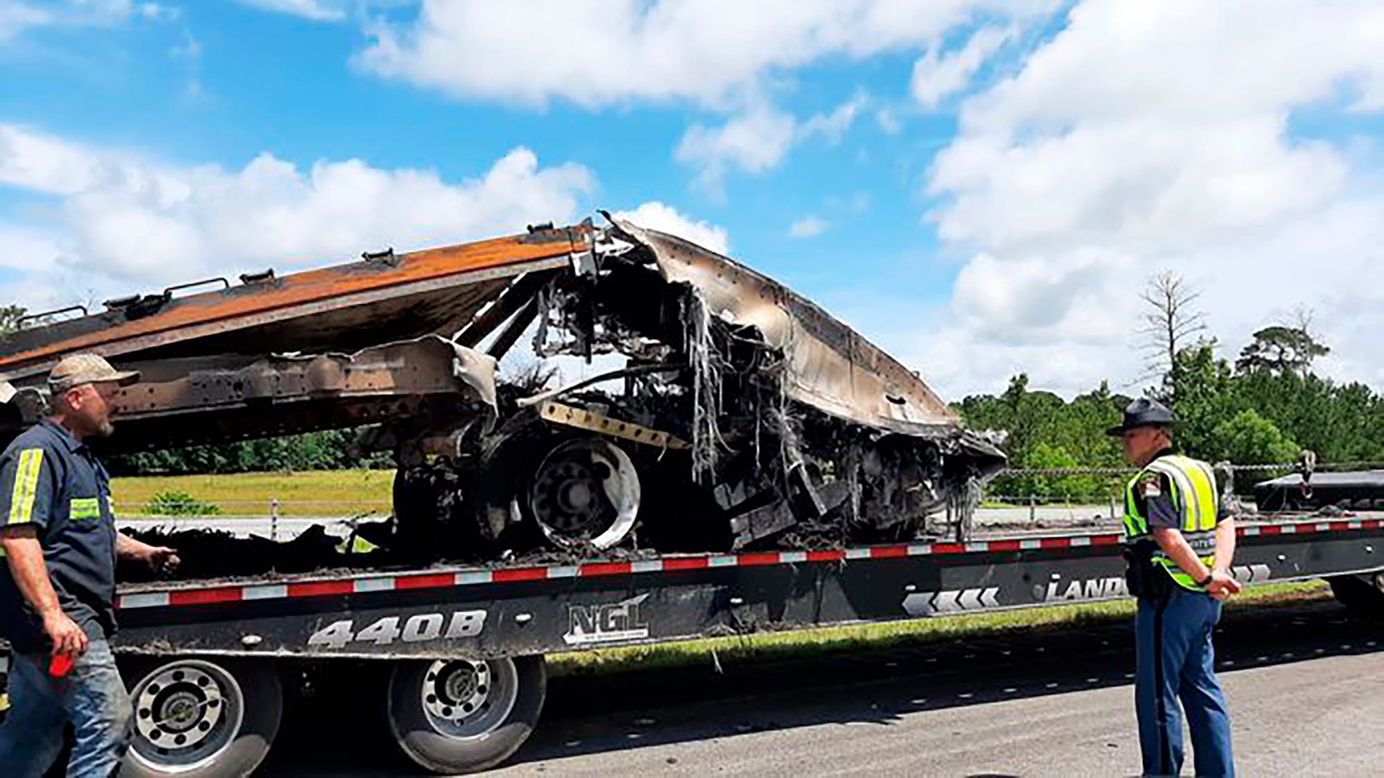 Report: Deadly crash began when tractor-trailer hit vehicles