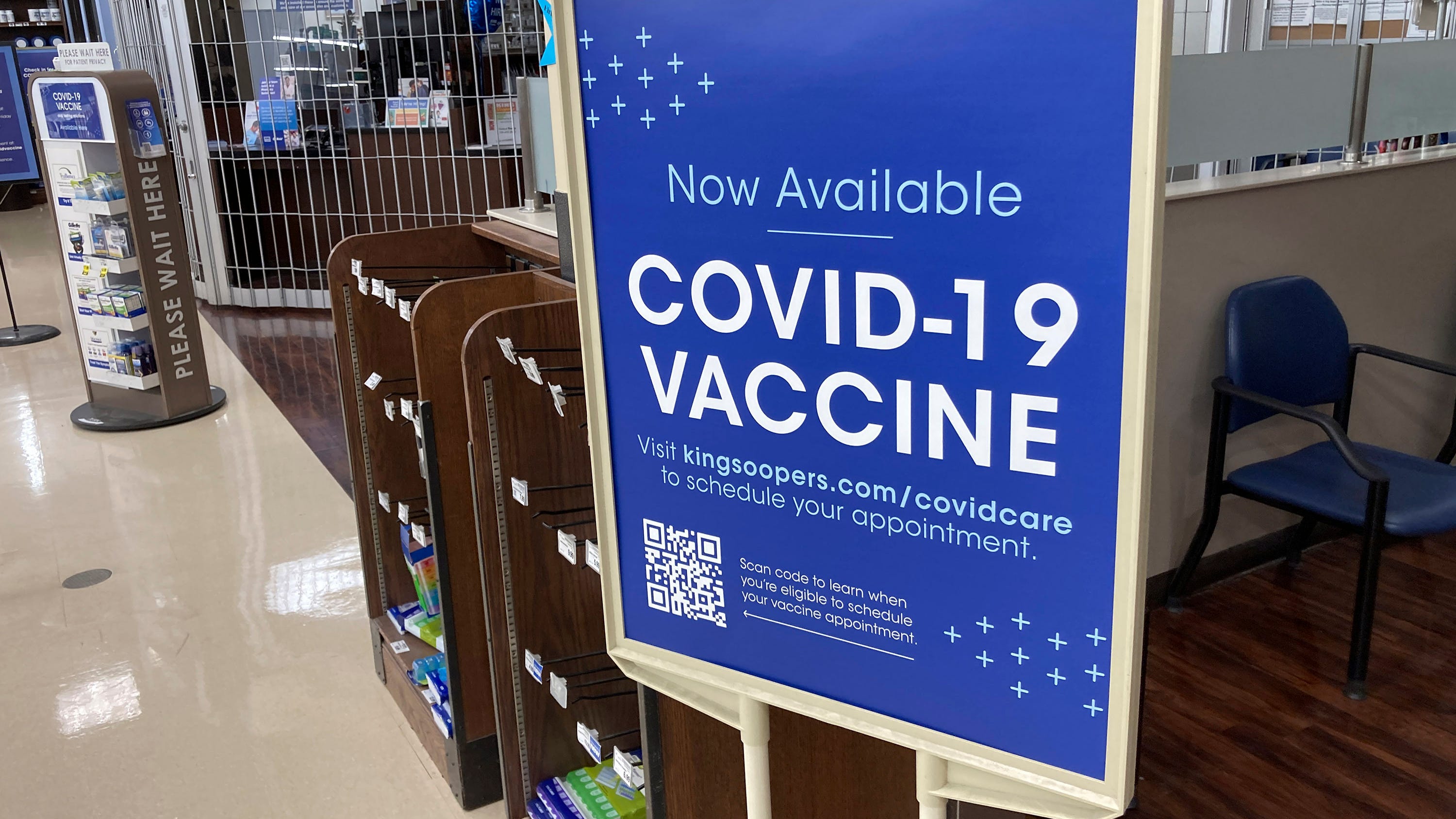 Biden team defends worker vaccine rule, wants cases combined
