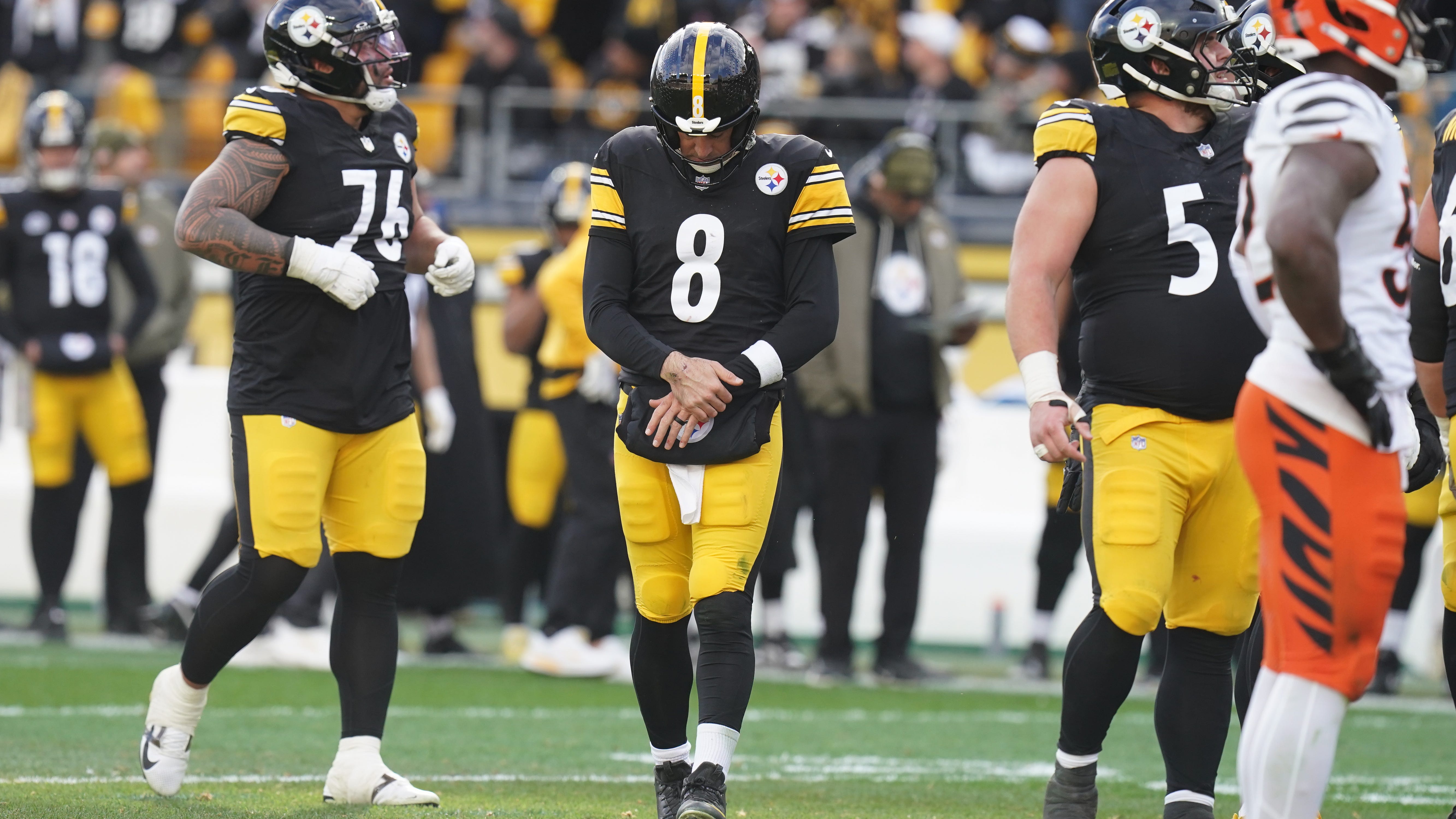 Steelers quarterback Aaron Rodgers cleared to return against the Buffalo Bills