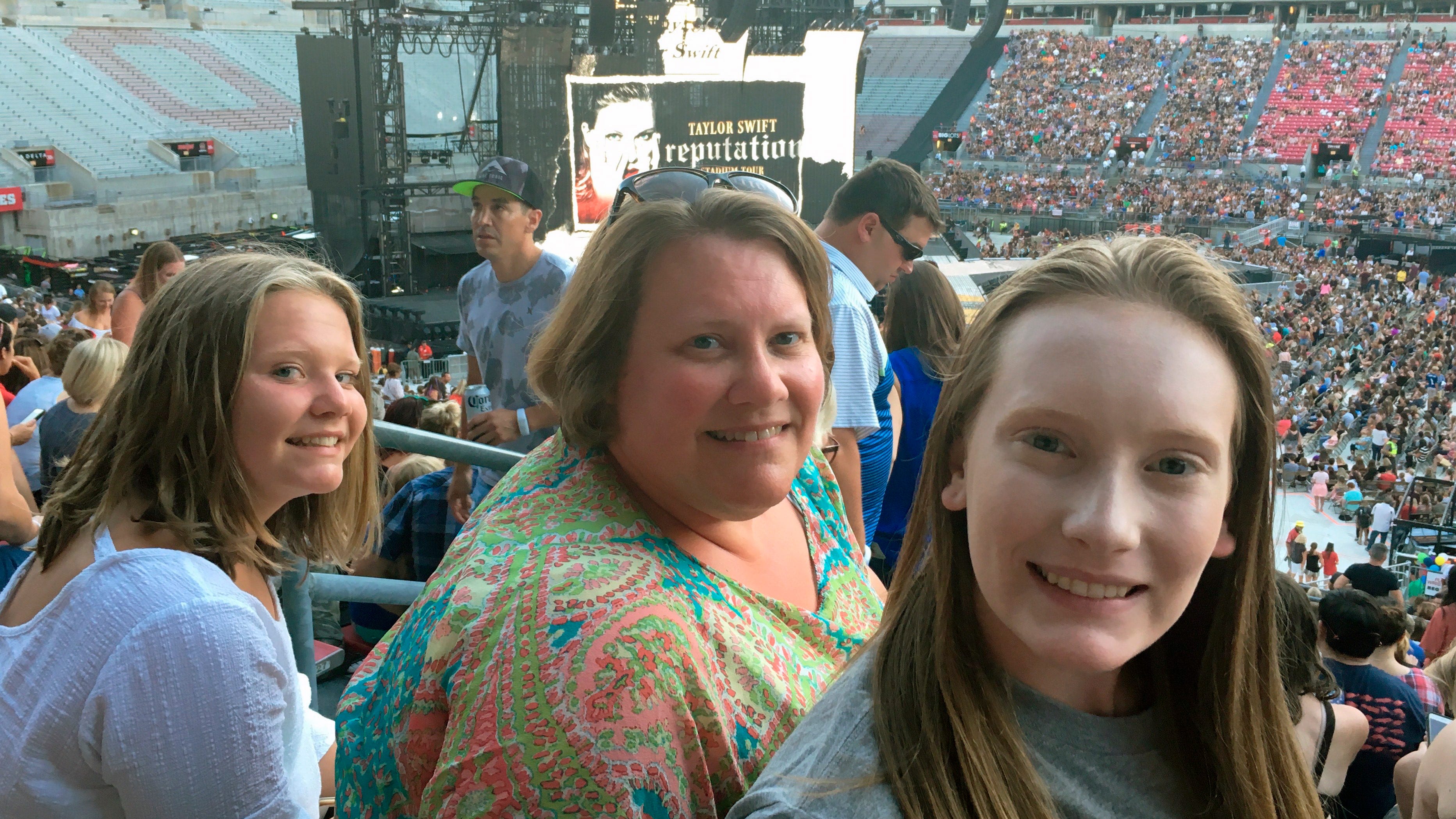 Shake it off? Parents come up short for Taylor Swift tickets