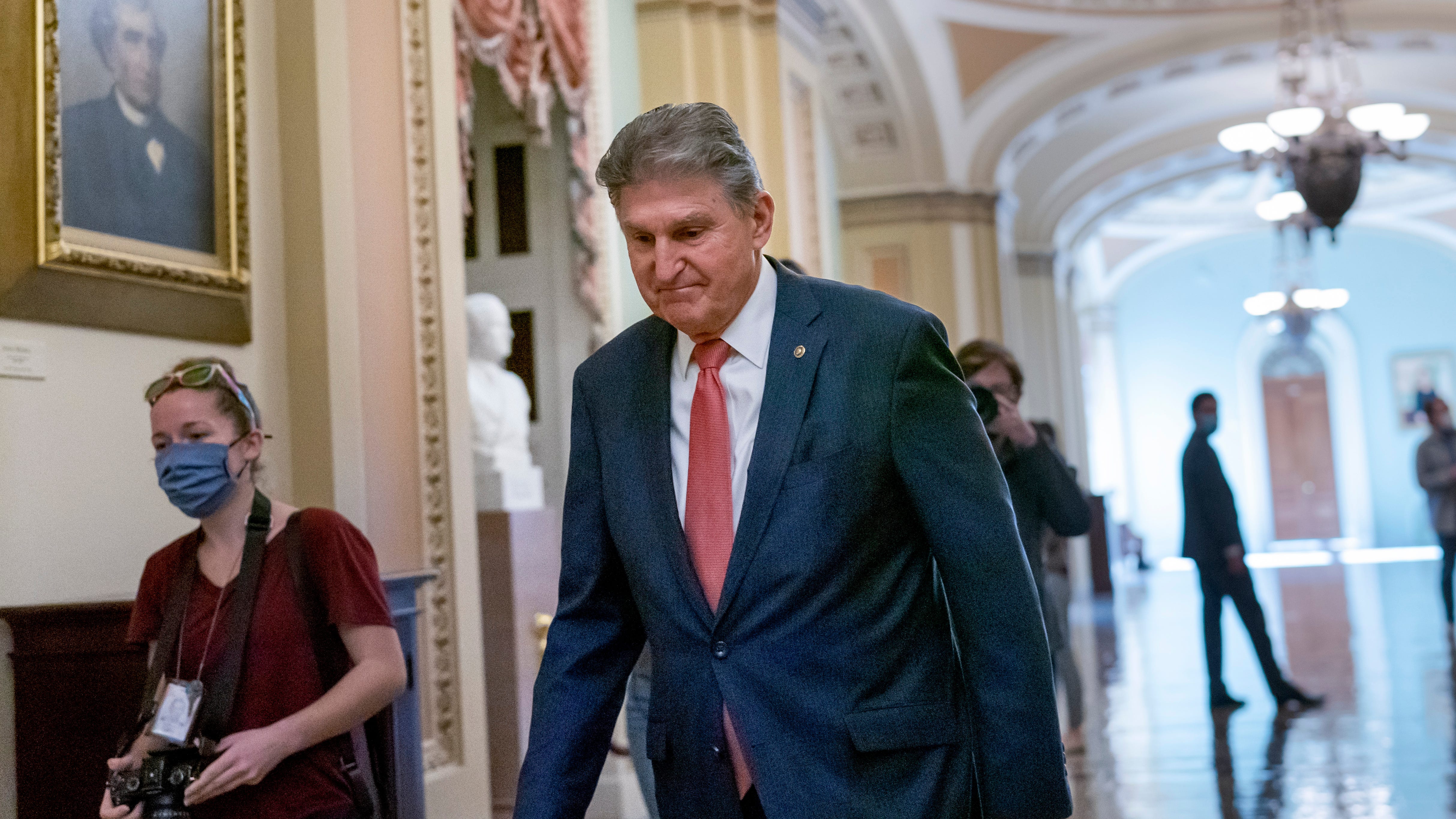 Manchin upends Biden's agenda, won't back $2 trillion bill
