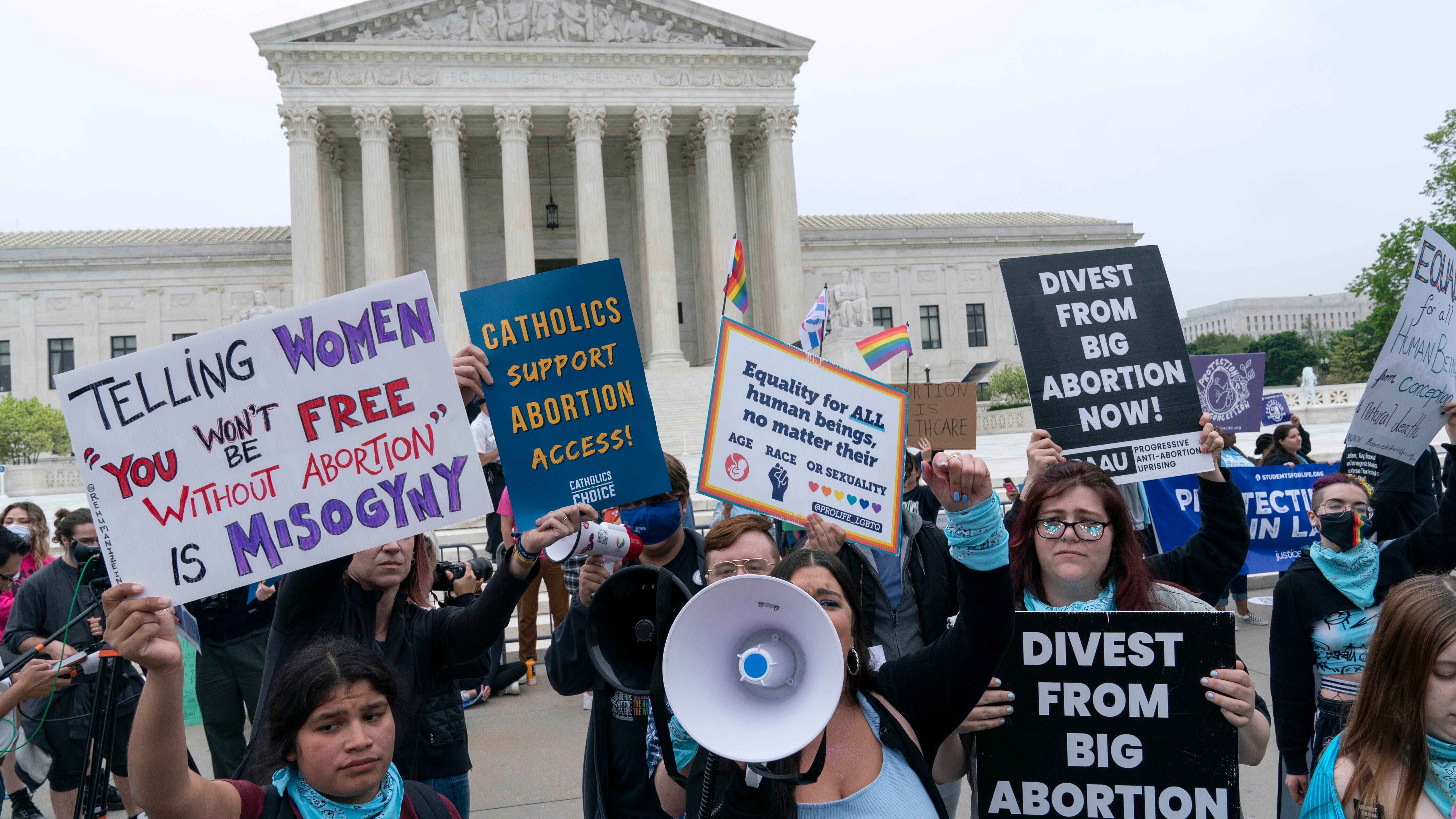 Possible overturning of Roe sends abortion fight to states