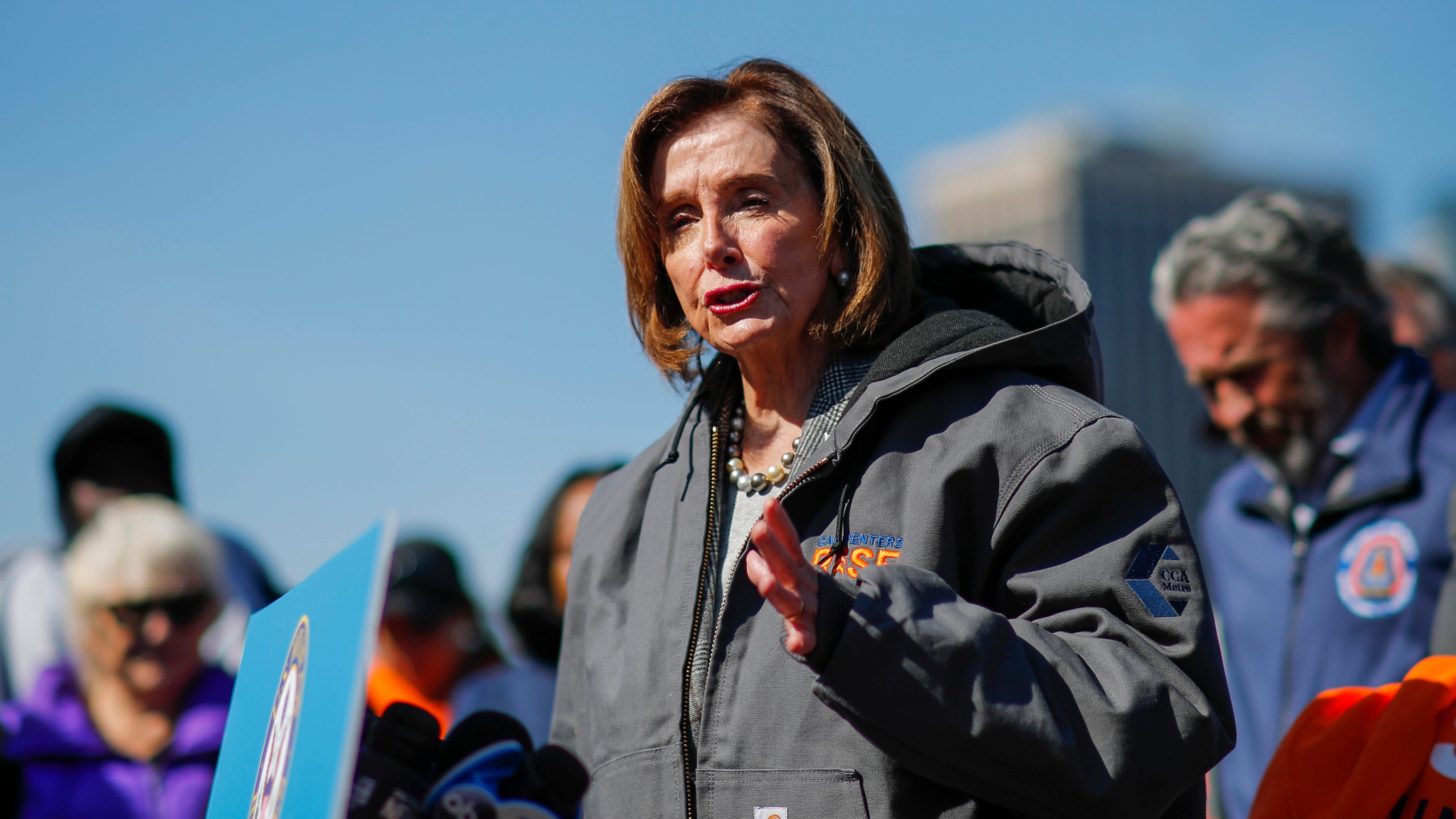 Pelosi pushes to show united Democrats ahead of midterms