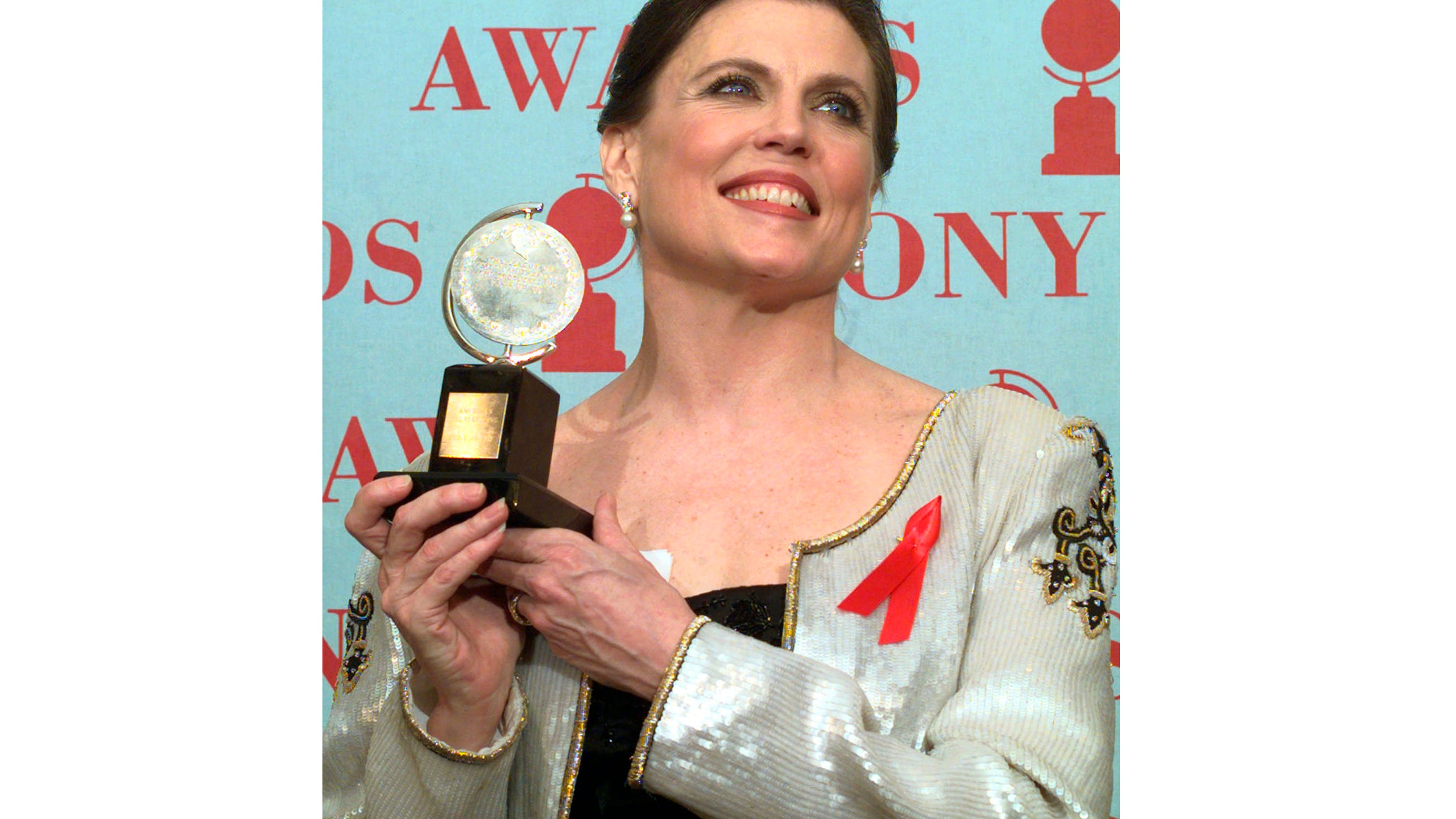 Scholarship created to honor choreographer Ann Reinking 