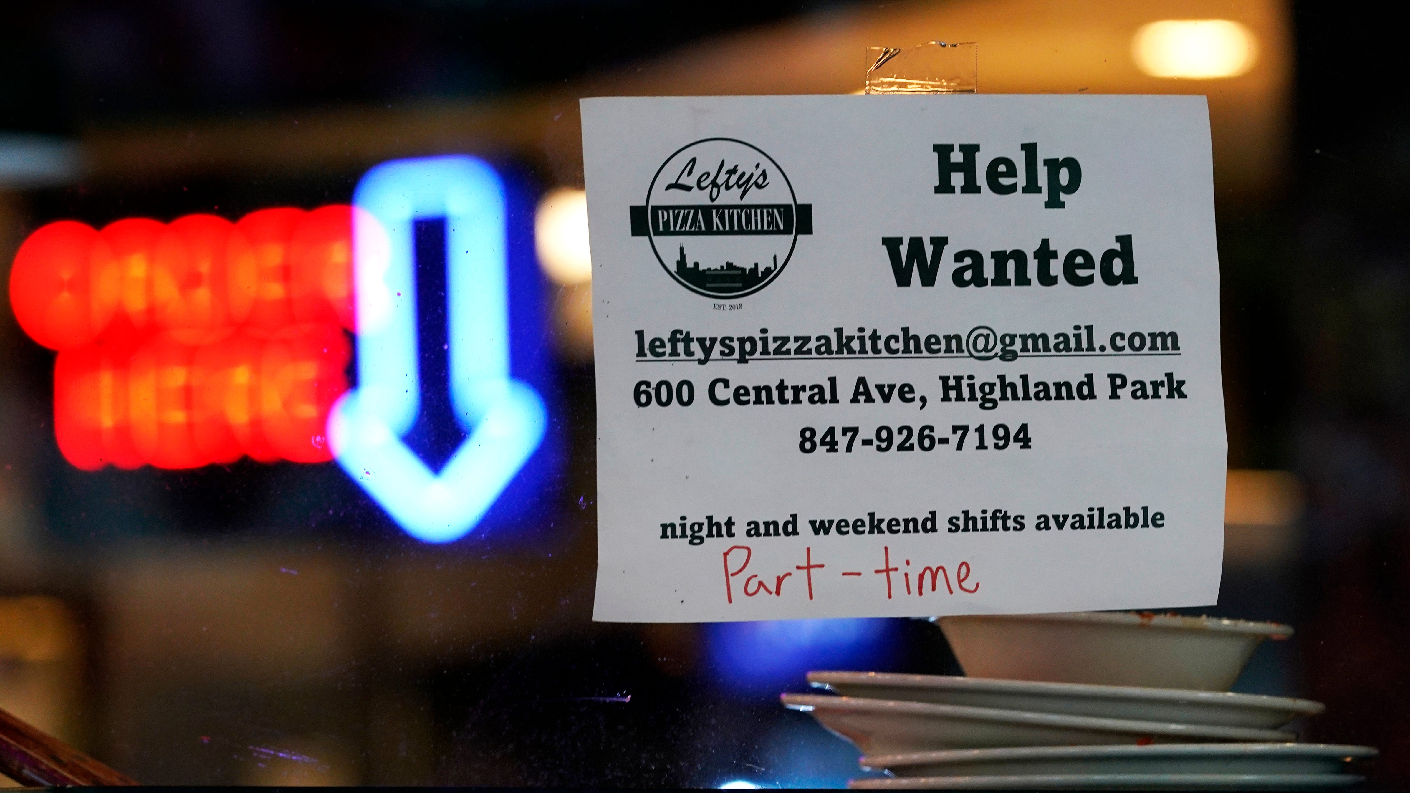 Americans filing jobless claims at highest level in 8 months