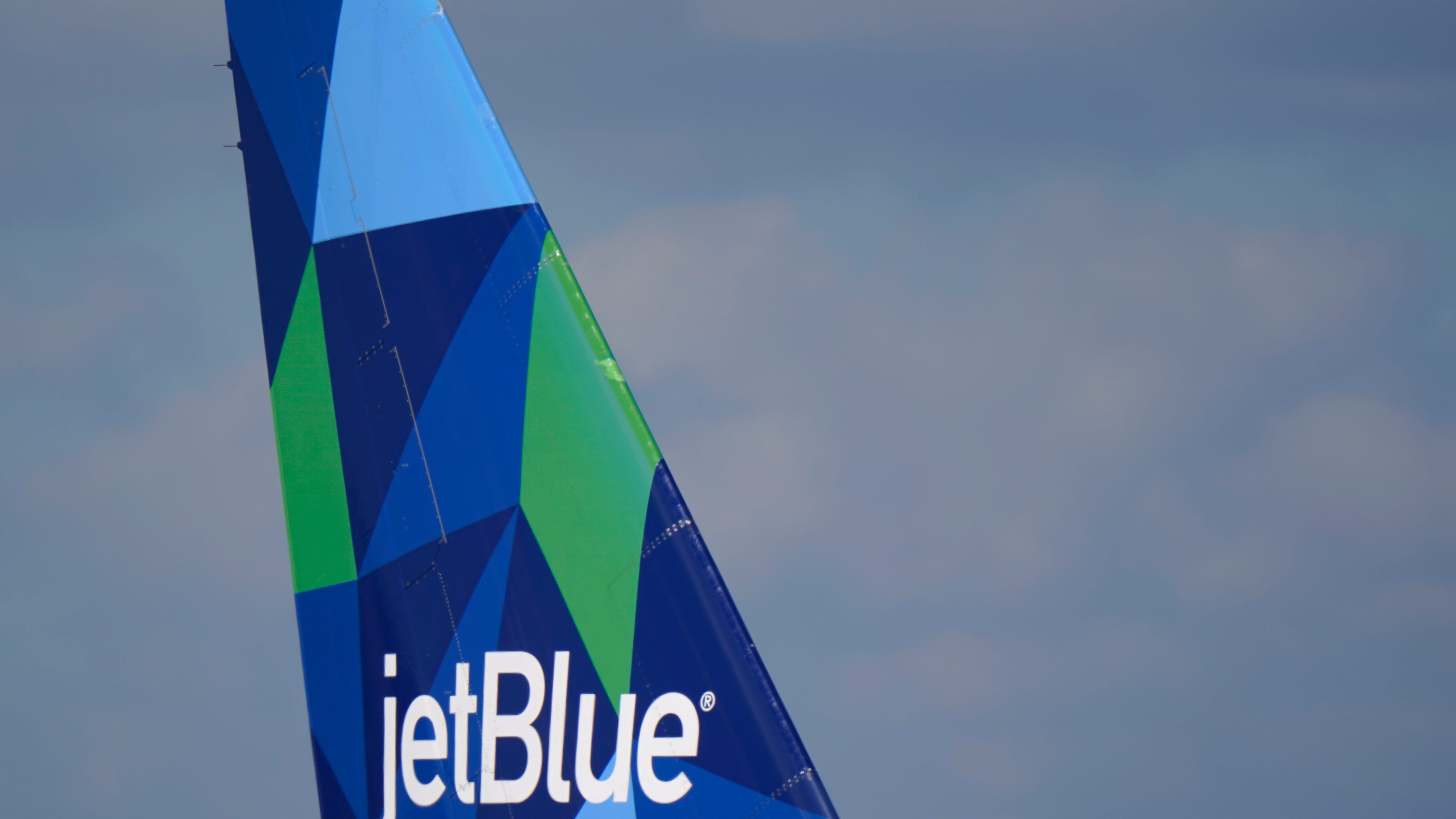 Spirit Airlines will talk to JetBlue about takeover bid