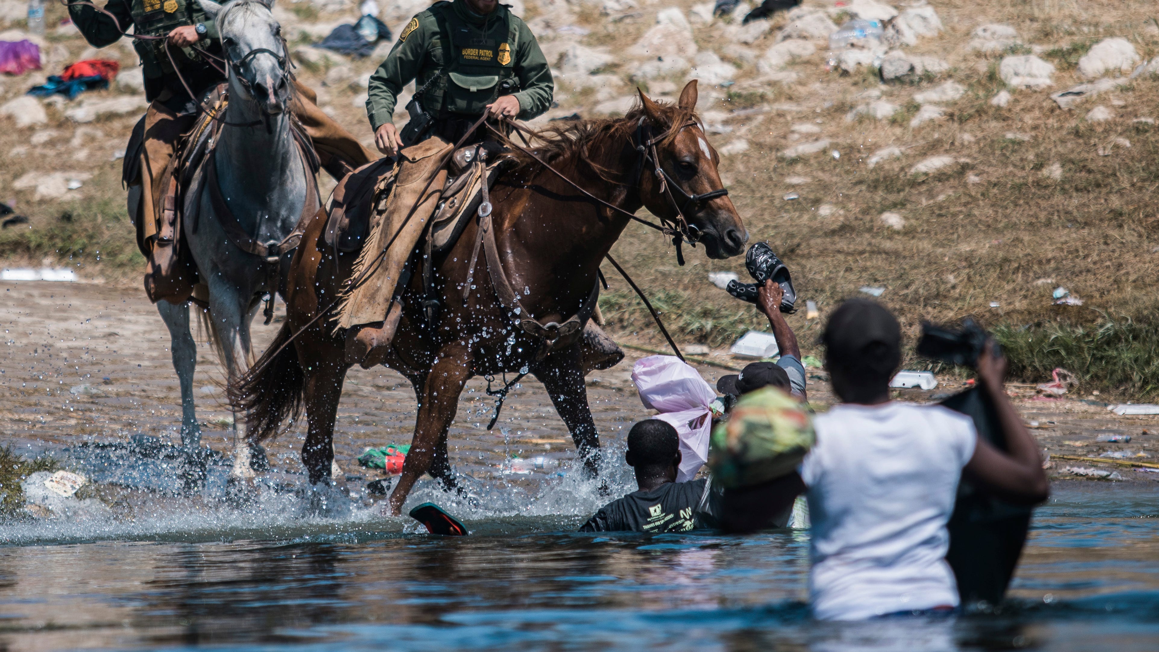 US special envoy to Haiti resigns over migrant expulsions