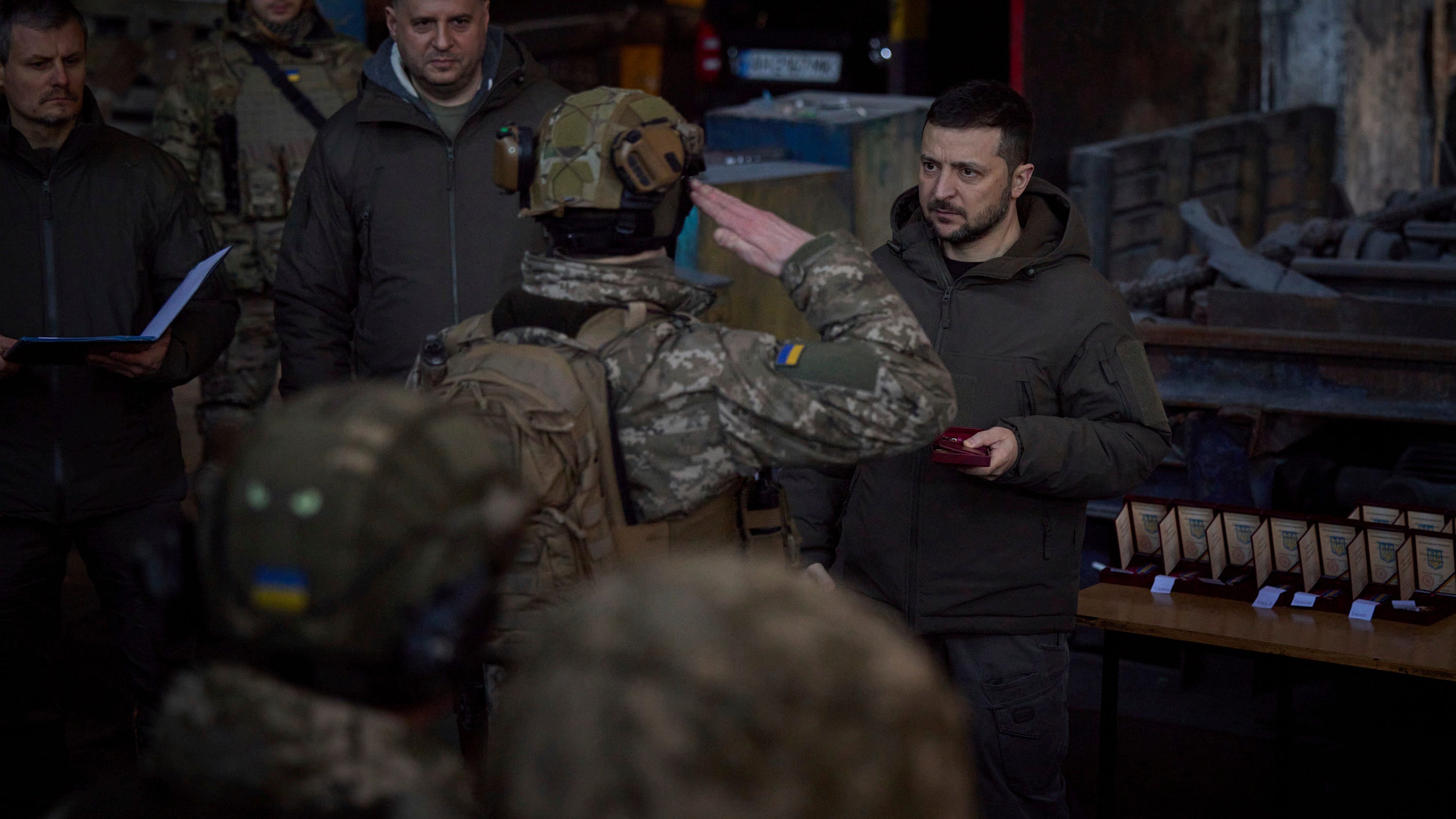 Zelenskyy visits front, Putin praises troops in Kremlin