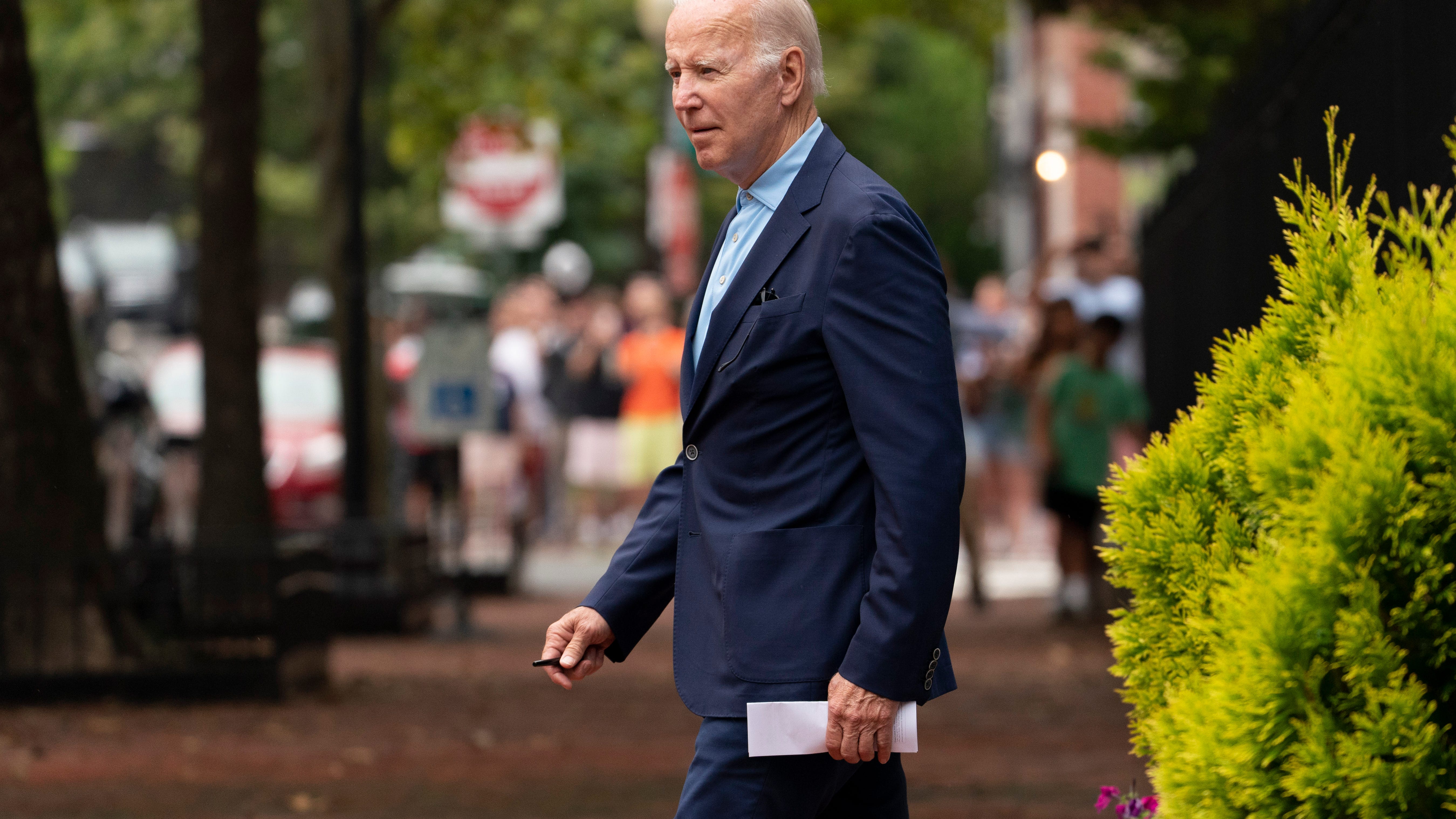 AP source: Biden holds off on climate emergency declaration