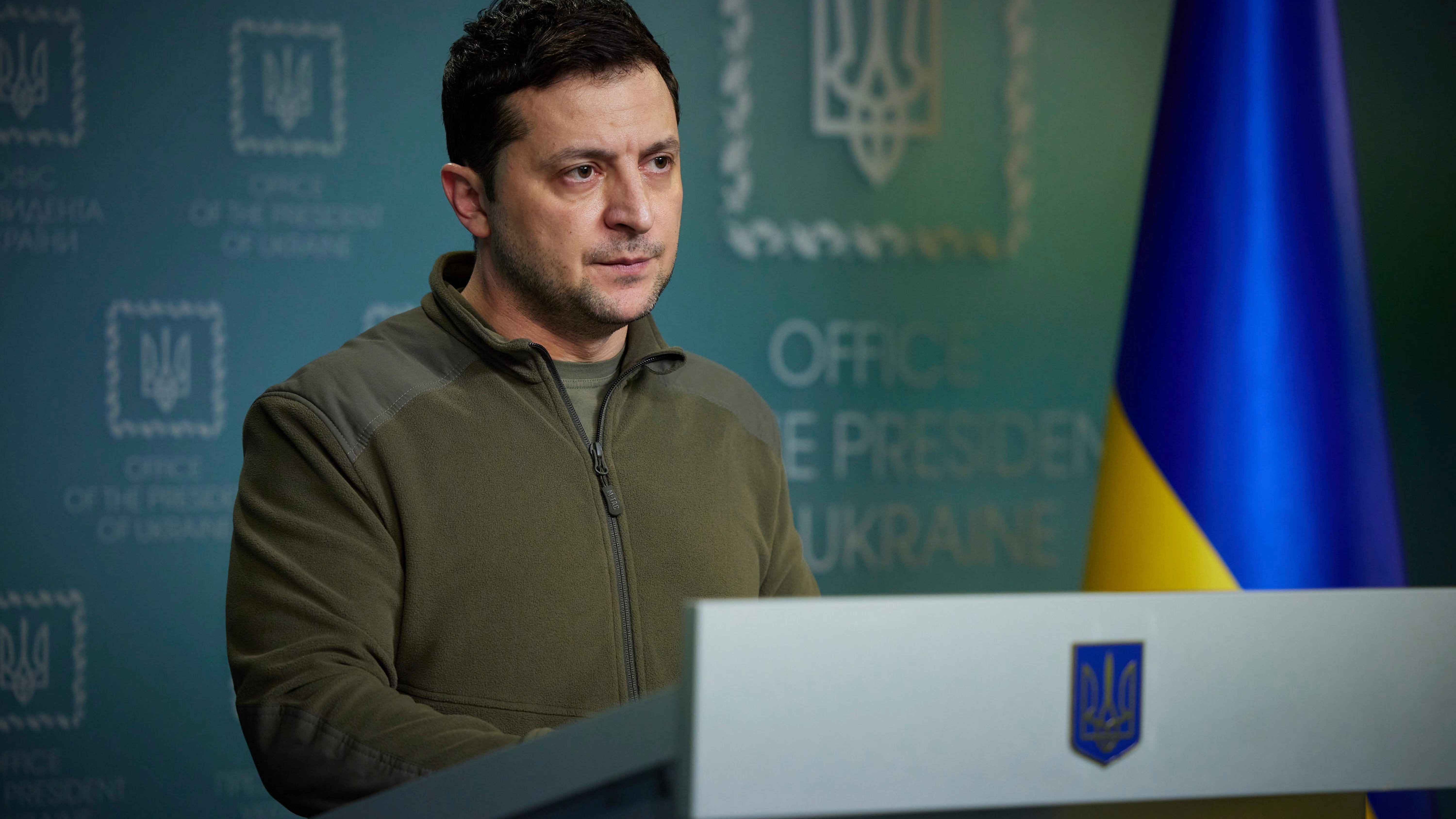 Live updates: Zelenskyy declines US offer to evacuate Kyiv