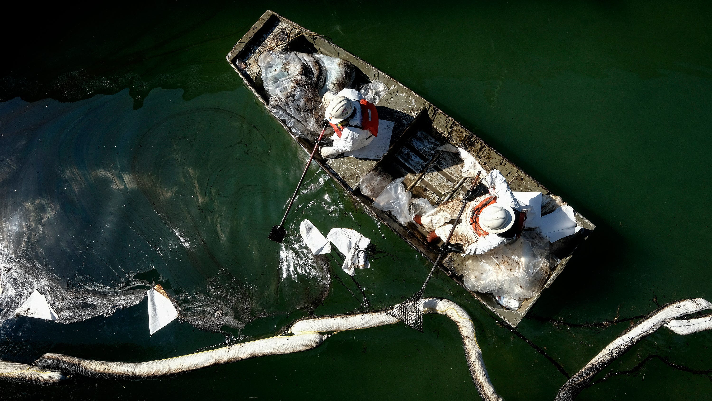 California pipeline may have been hooked by ship's anchor
