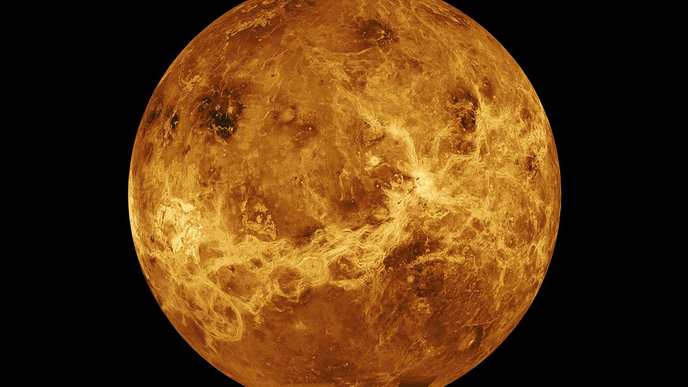 Hot dates: 2 spacecraft to make Venus flyby