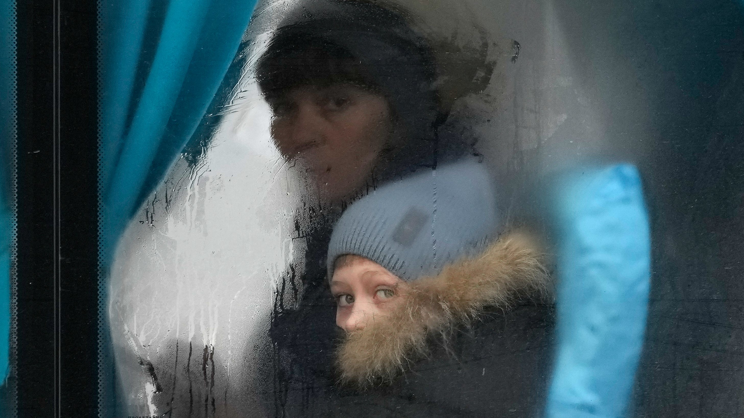 Ukrainian leader: Russian forces trying to seize Chernobyl