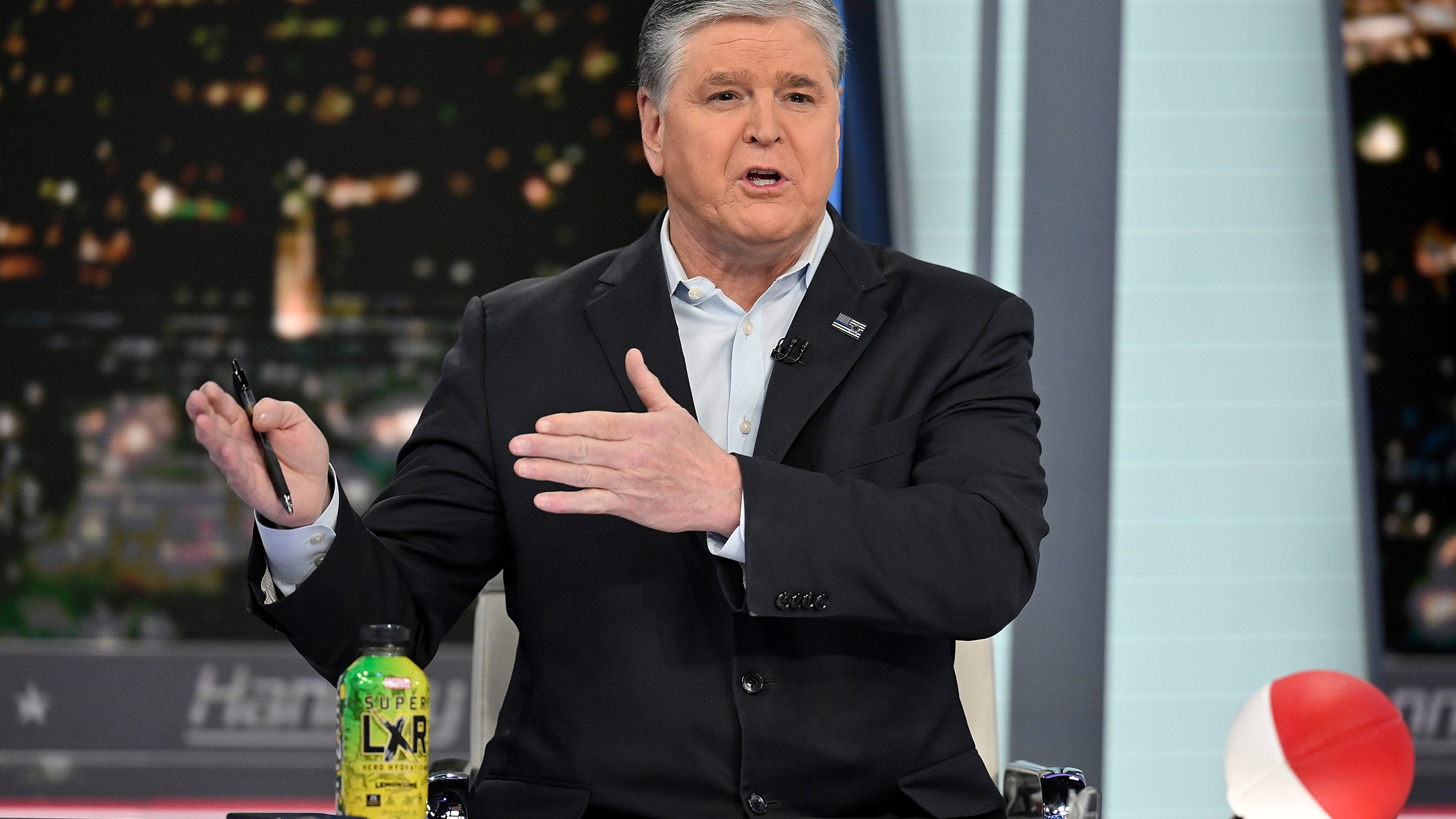 Carlson, Hannity among potential witnesses at Fox News trial
