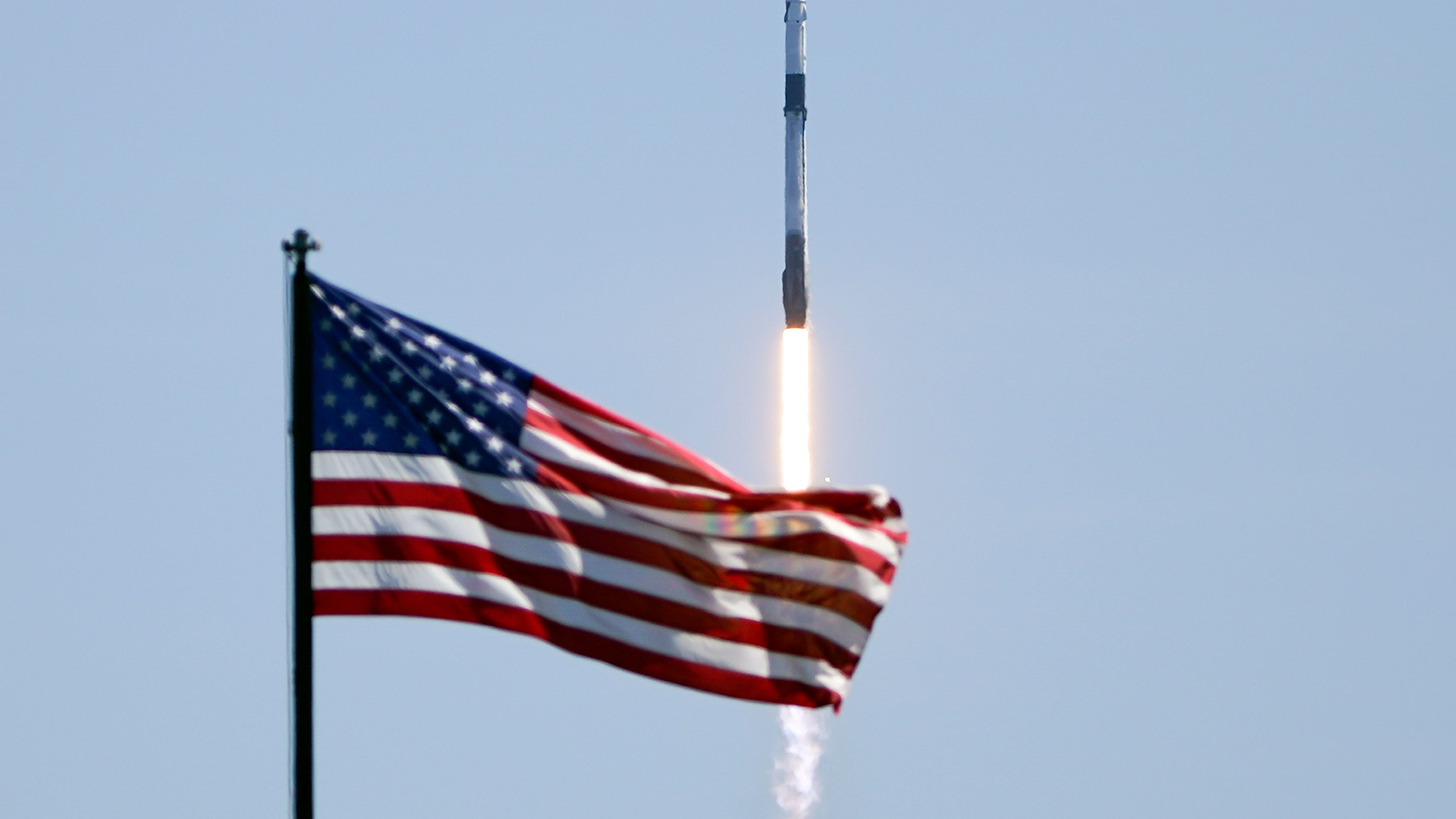 SpaceX launches 3 visitors to space station for $55M each