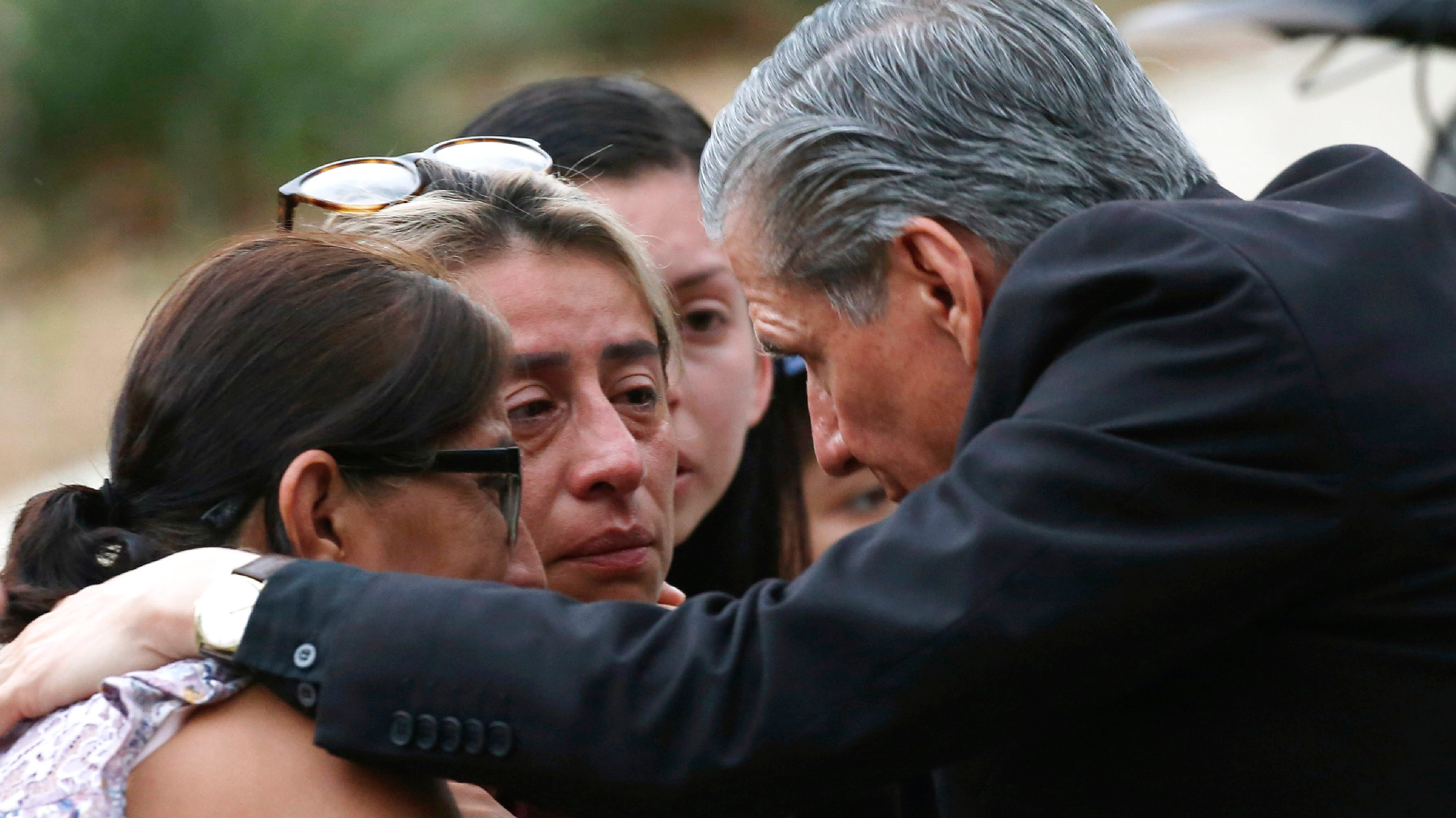 Gunman kills 19 children, 2 teachers in Texas school rampage