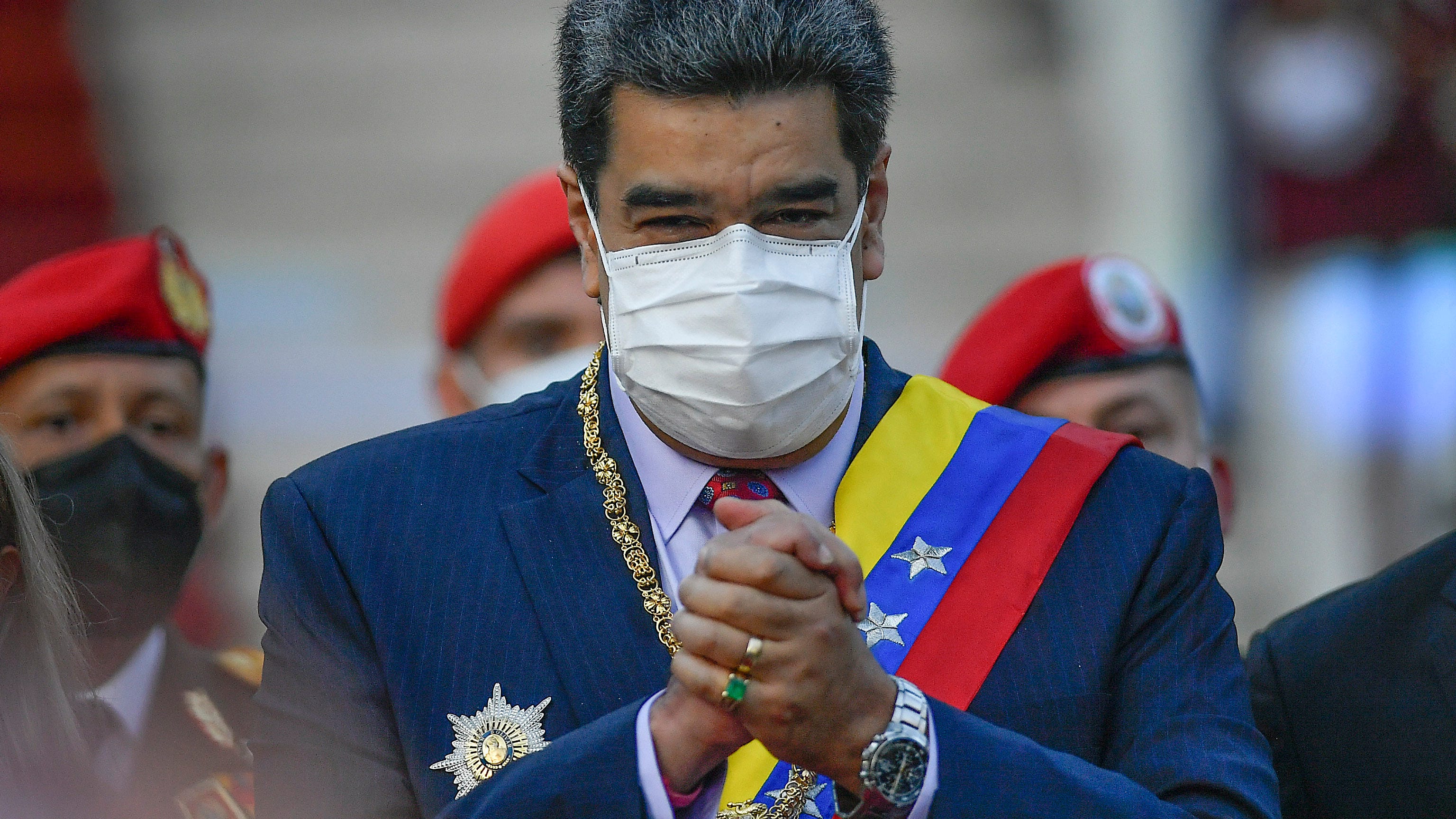 Maduro, Putin talk after diplomat hints at military activity