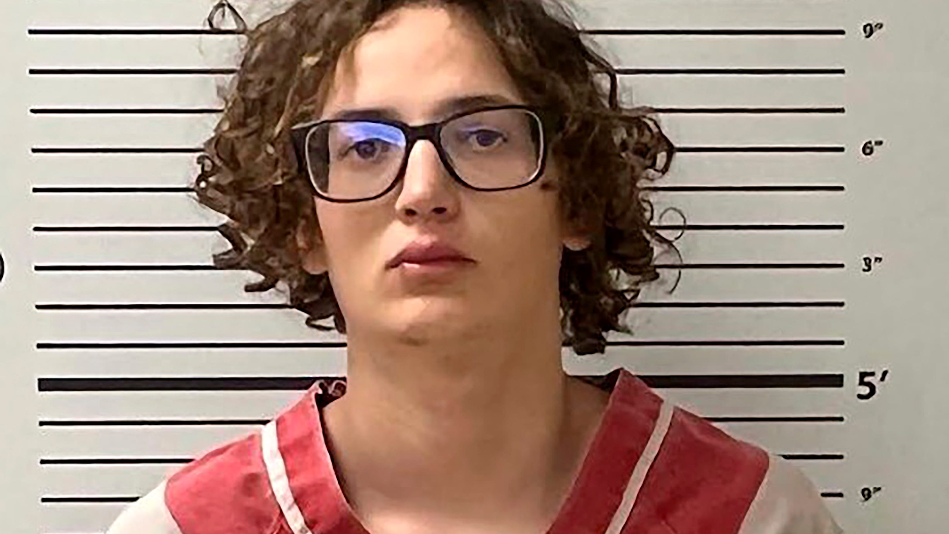 2 killed, 4 wounded in Mississippi shooting; man arrested