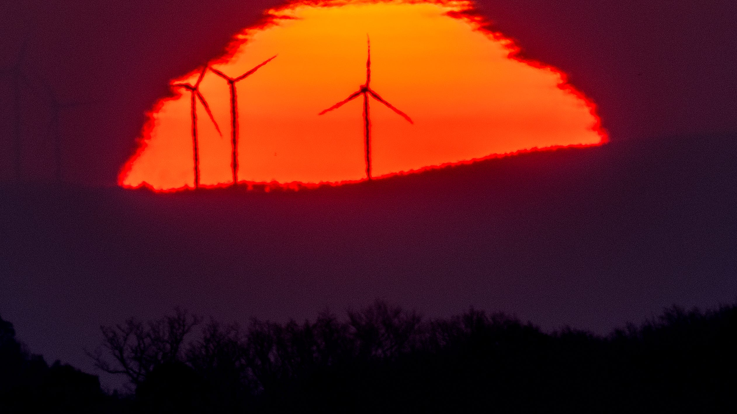 UN warns Earth 'firmly on track toward an unlivable world'
