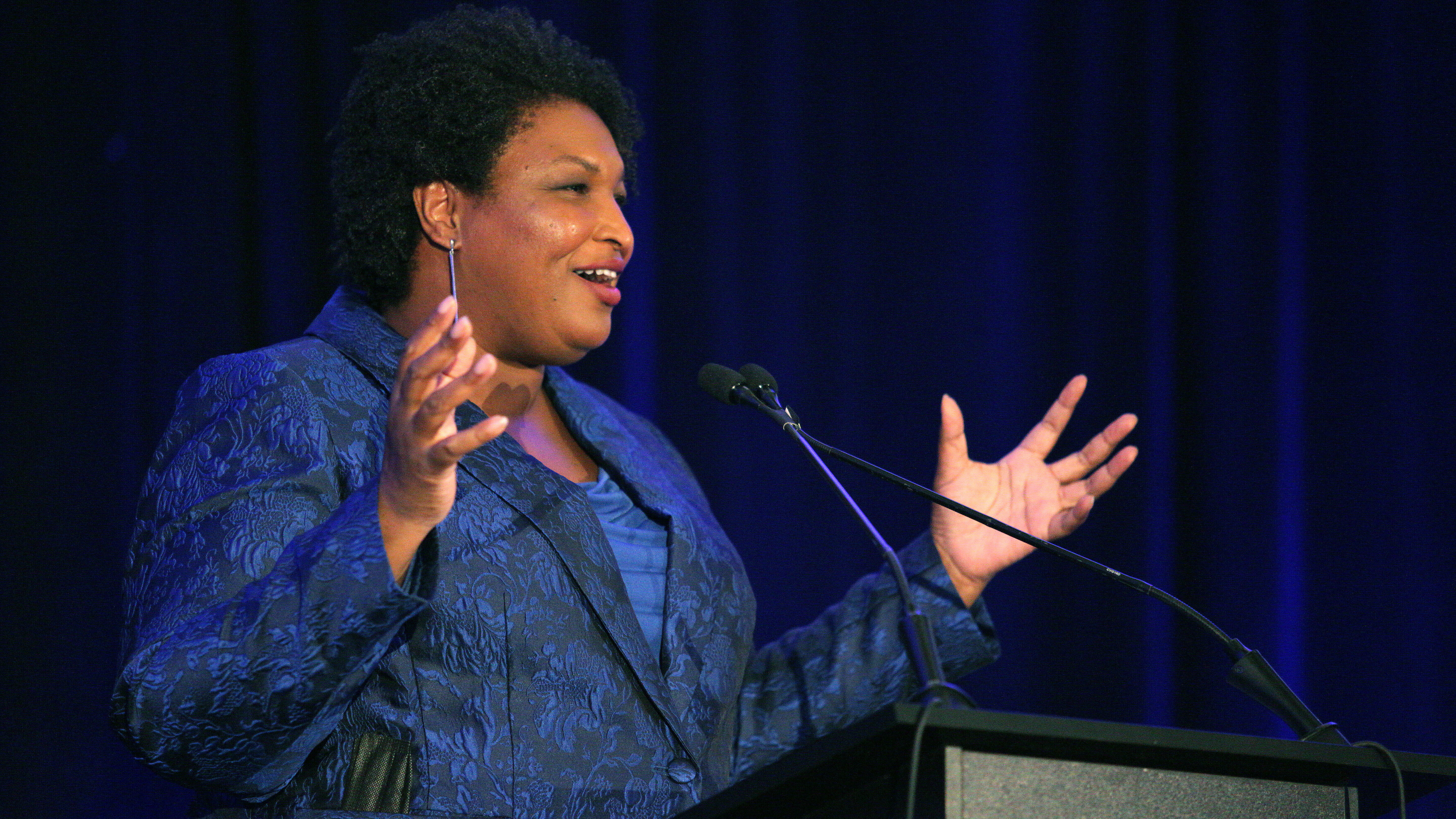 Stacey Abrams aims to recapture energy of first campaign