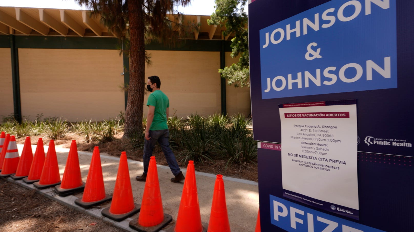 California, NYC to require employees to get COVID-19 vaccine