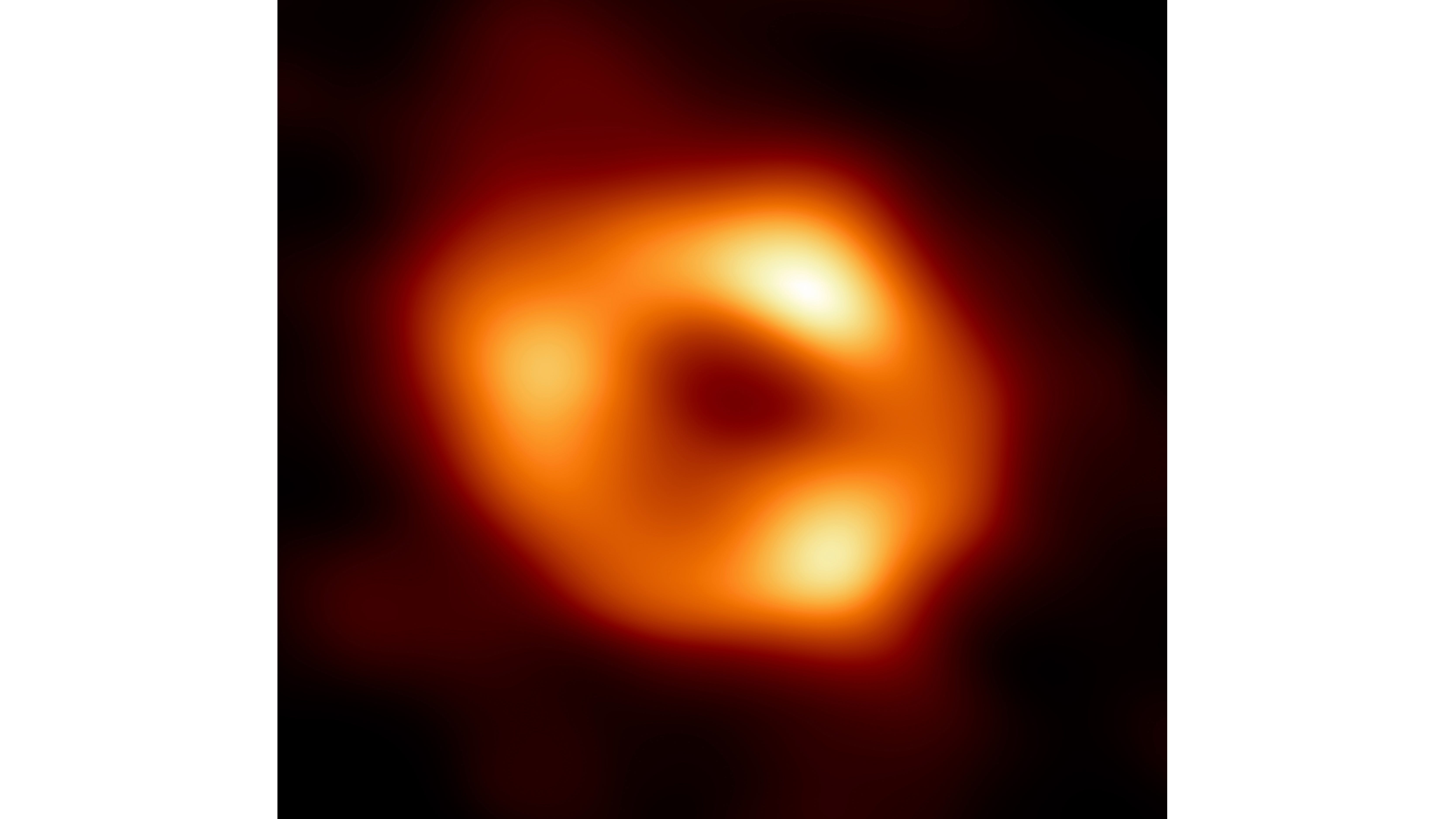 Astronomers capture 1st image of Milky Way's huge black hole