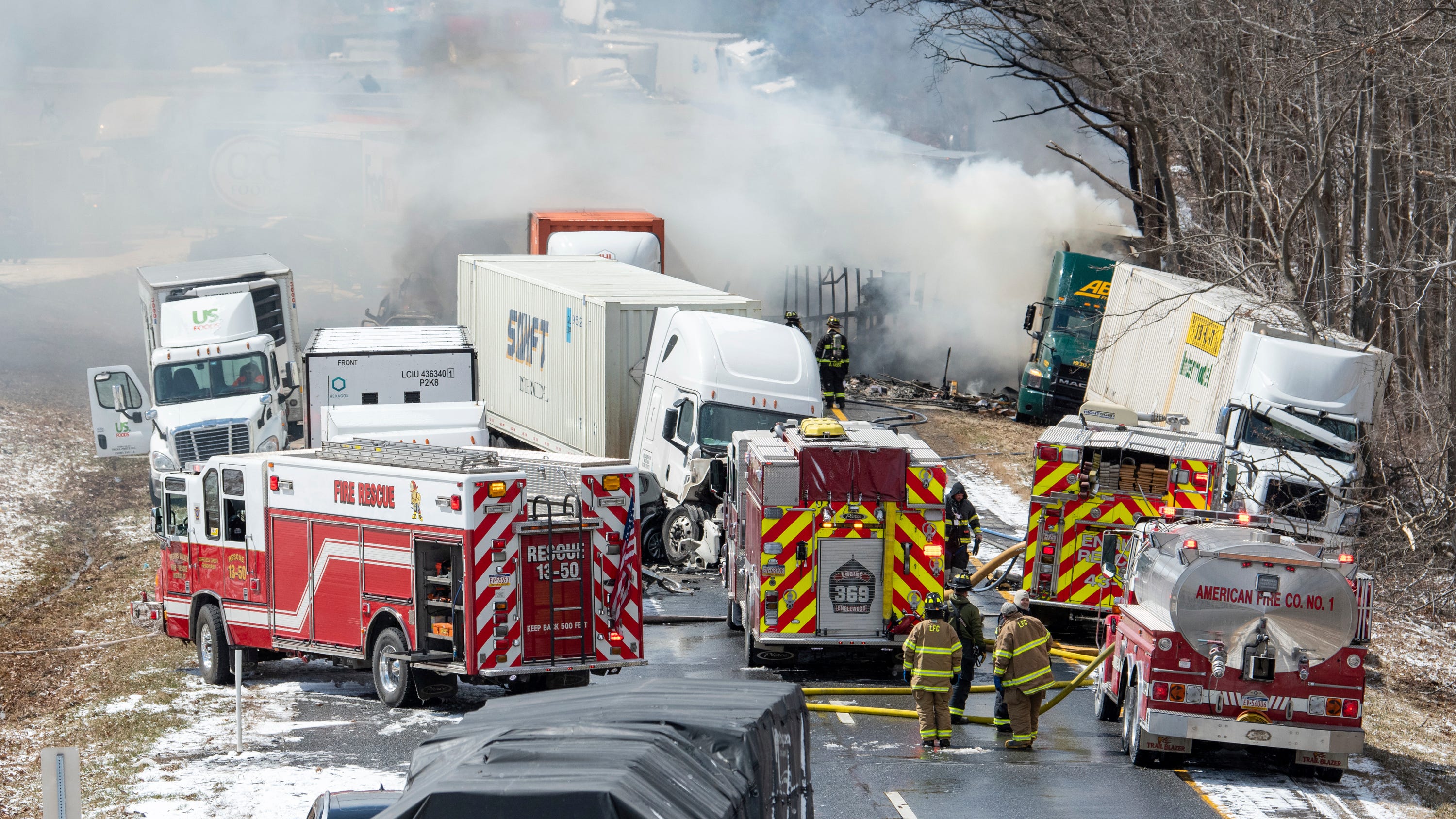 Some 40 vehicles collide on snowy Pennsylvania highway