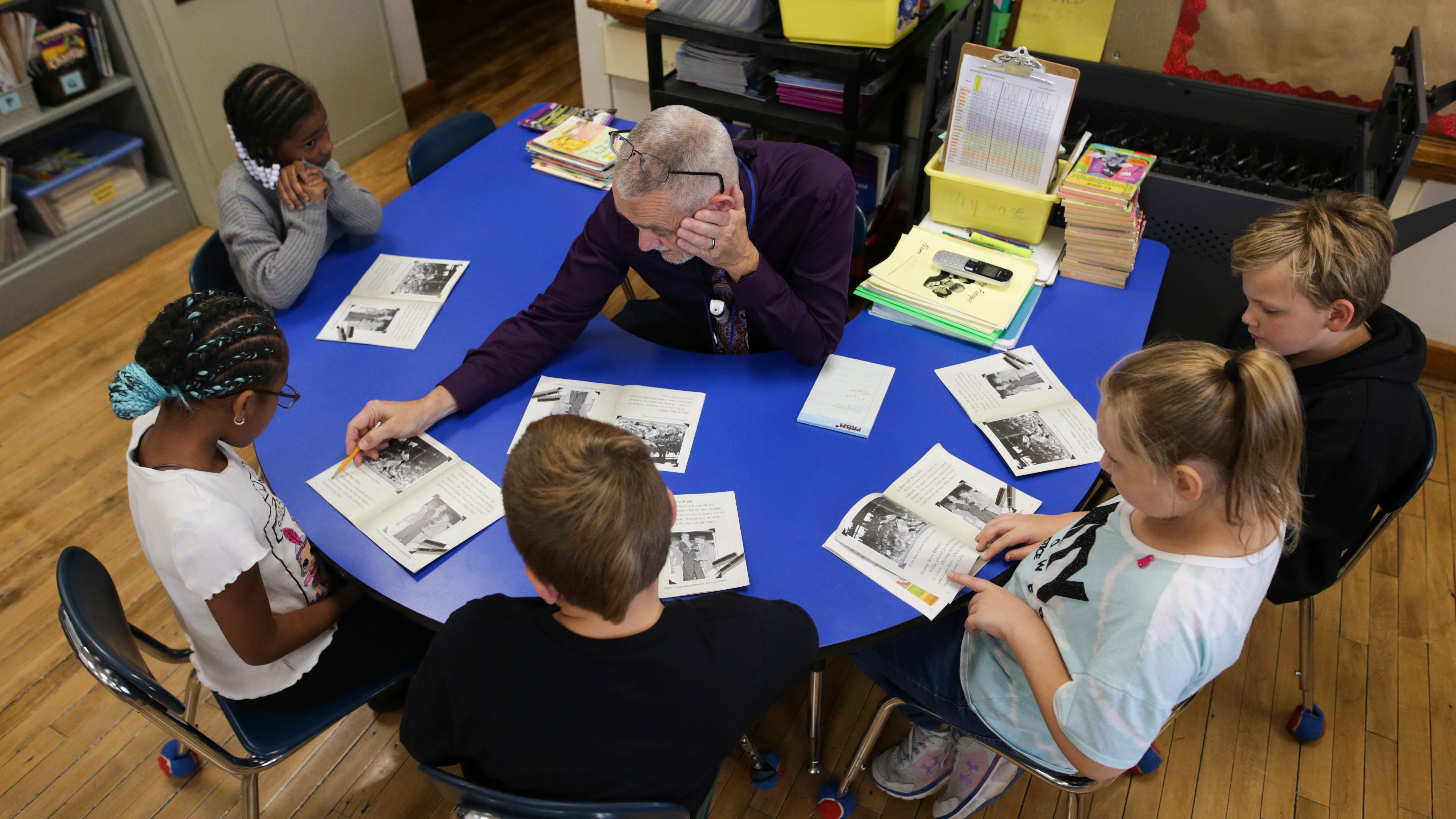 The pandemic widened gaps in reading. Can one teacher 'do something about that'?