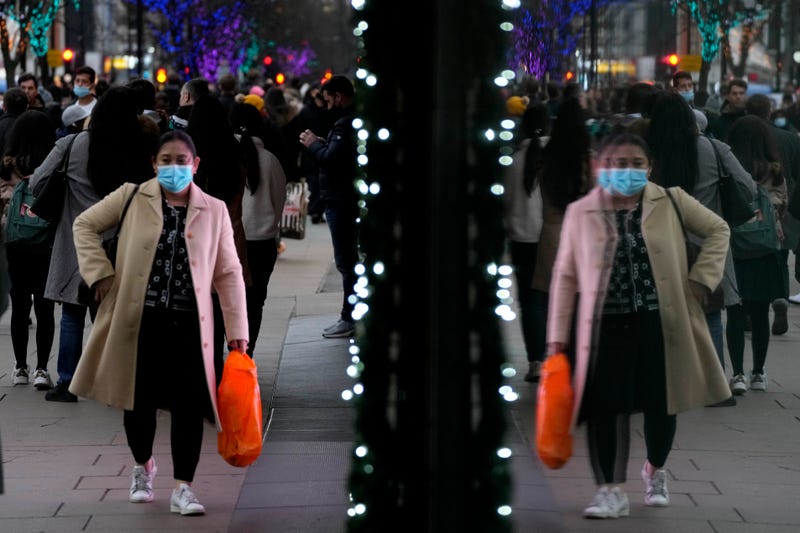 APTOPIX Virus Outbreak Britain Christmas