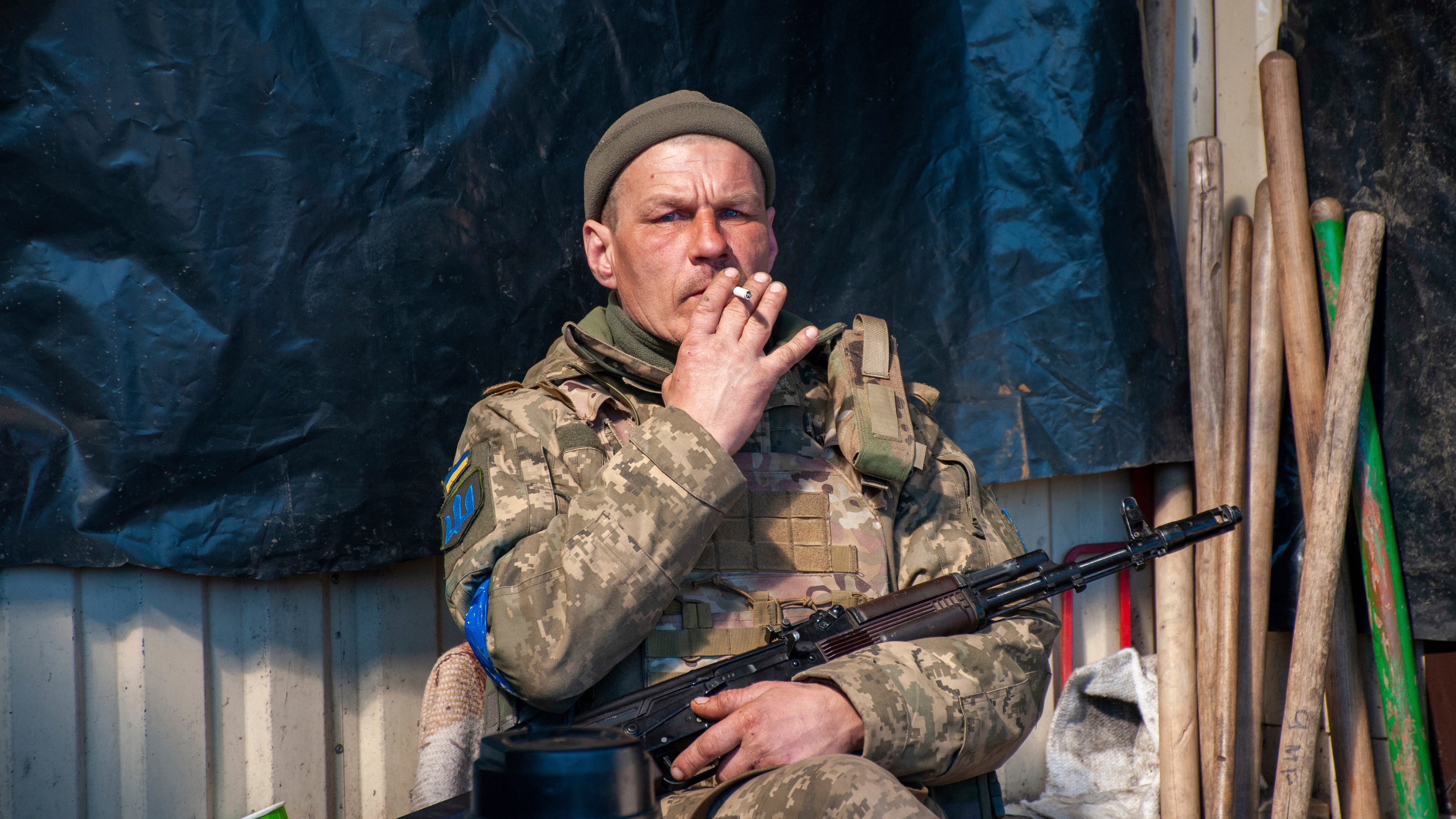 Ukraine thwarts Russian advances; fight rages for Mariupol