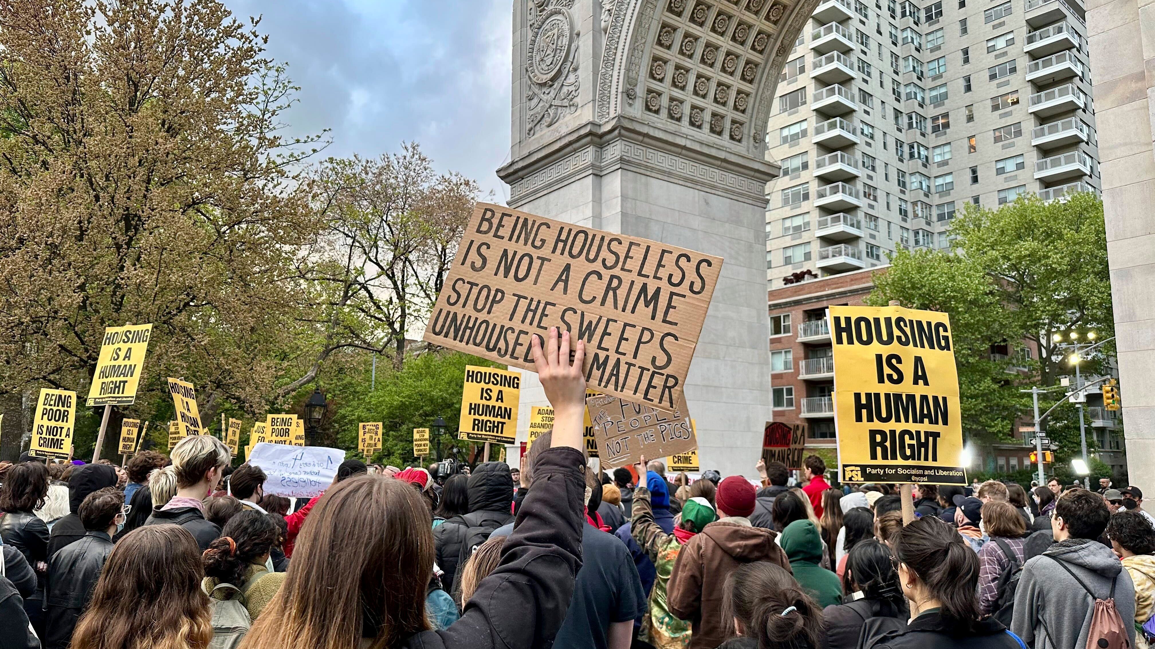 Charges in NYC chokehold death may hinge on 'reasonableness'