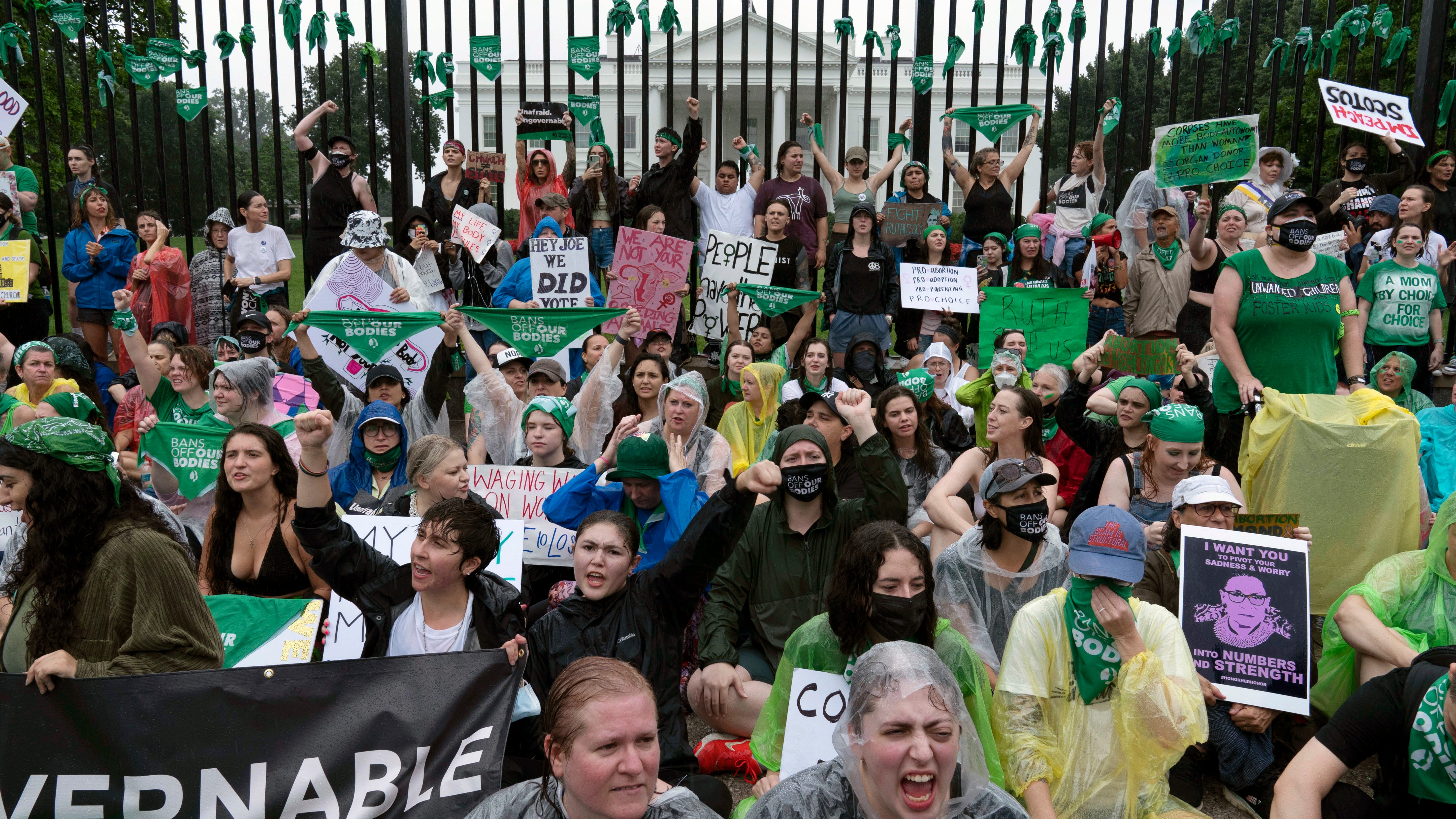 Biden admin: Docs must offer abortion if mom's life at risk