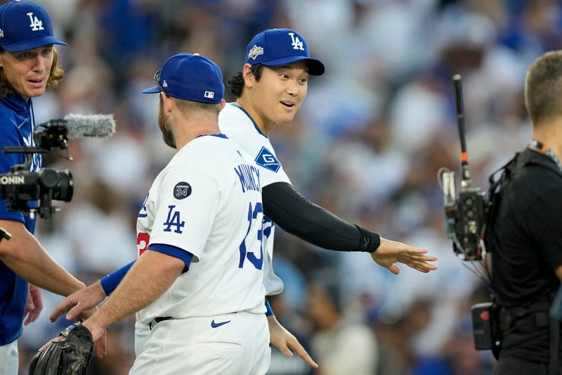 NLCS Brewers Dodgers Baseball