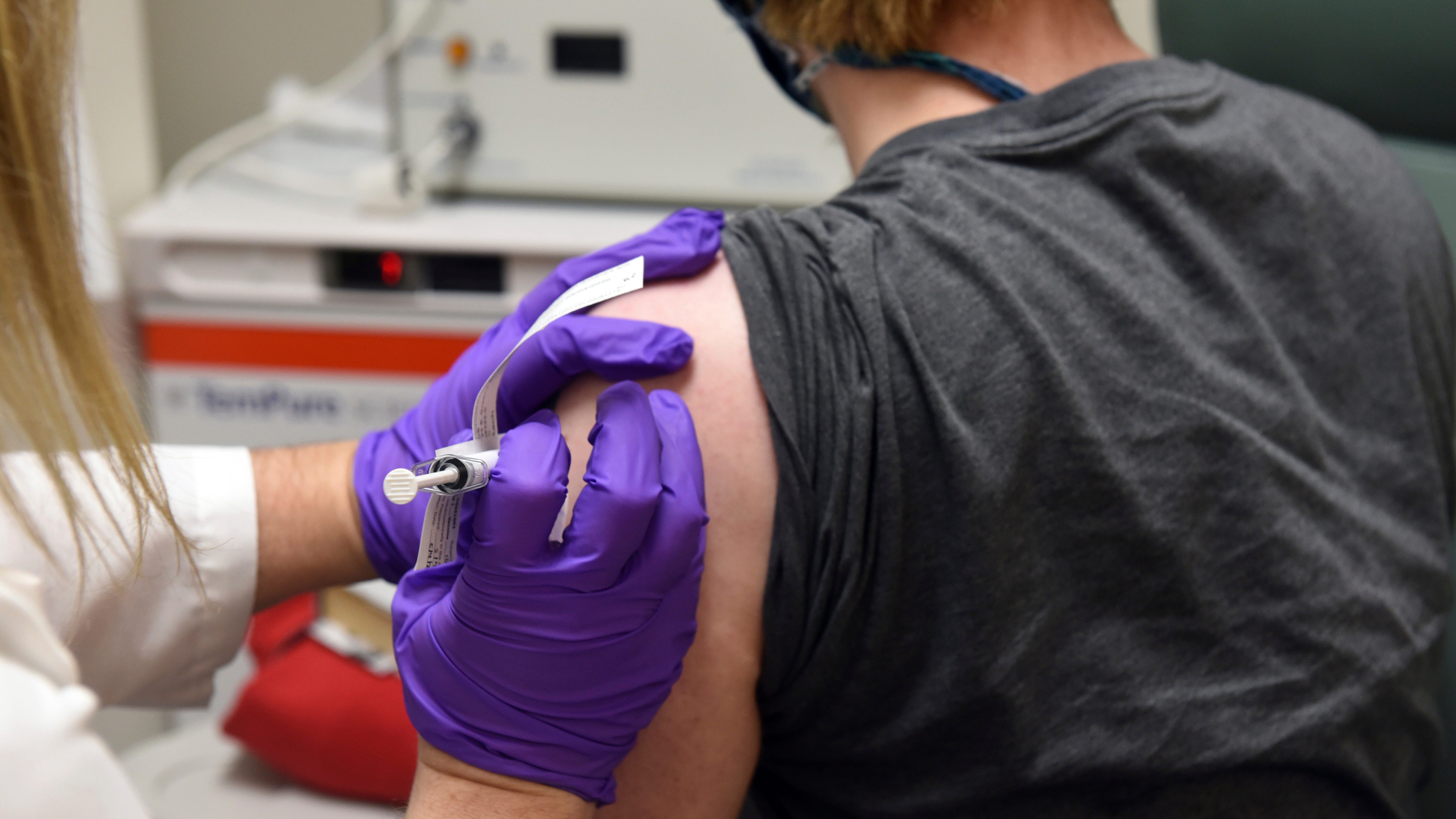 Pfizer says COVID-19 vaccine is looking 90% effective