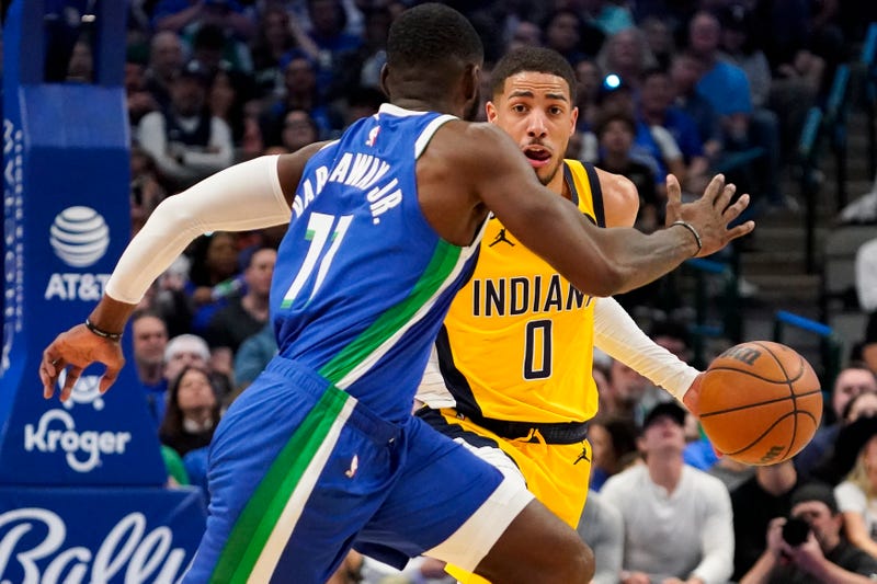 Pacers Mavericks Basketball