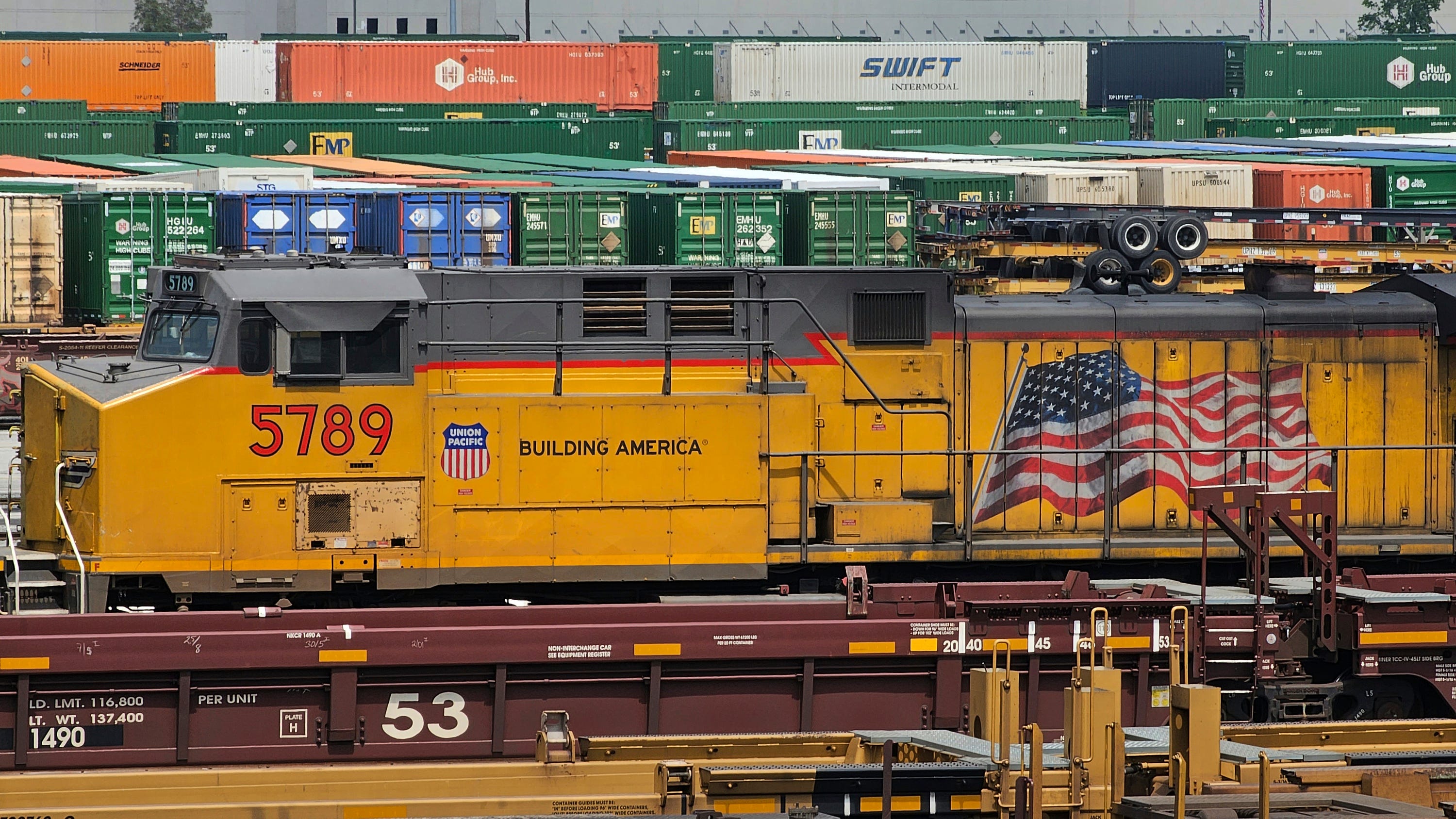 Train engineers deal with Union Pacific will improve schedules and address quality-of-life concerns