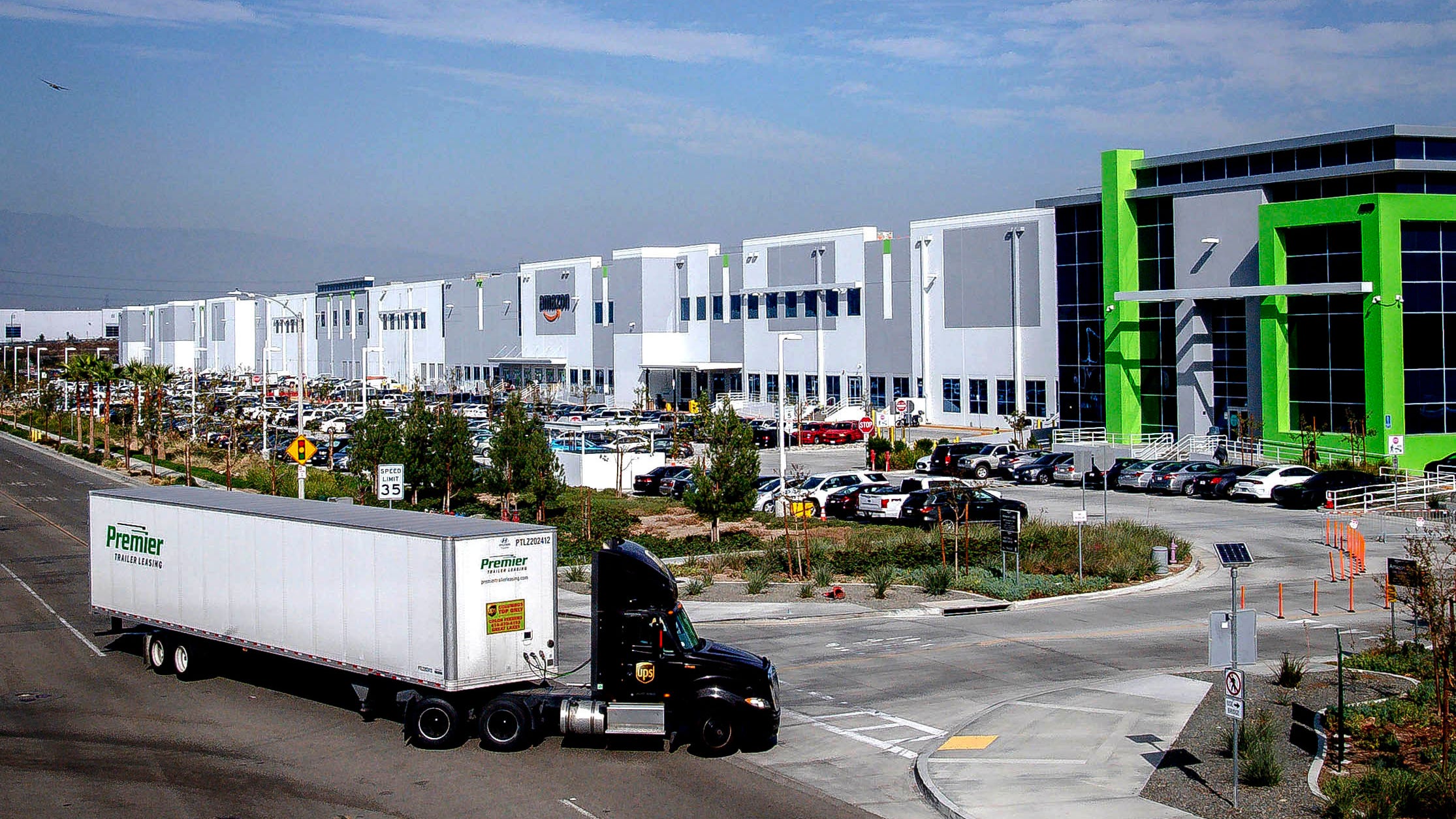 California agency approves warehouse rule for air quality
