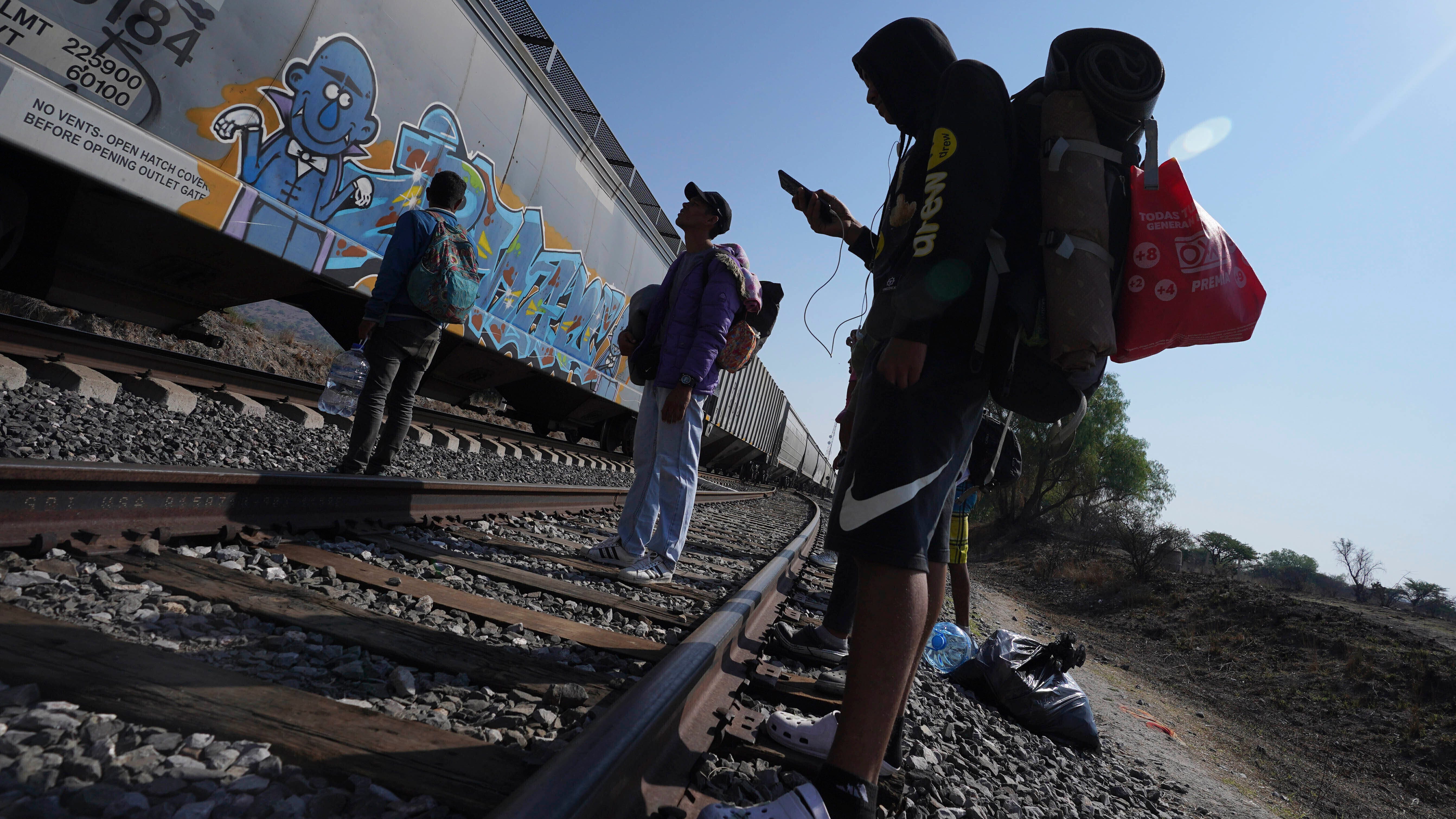 Migrants in Mexico fall victim to rampant scams on their way to the US
