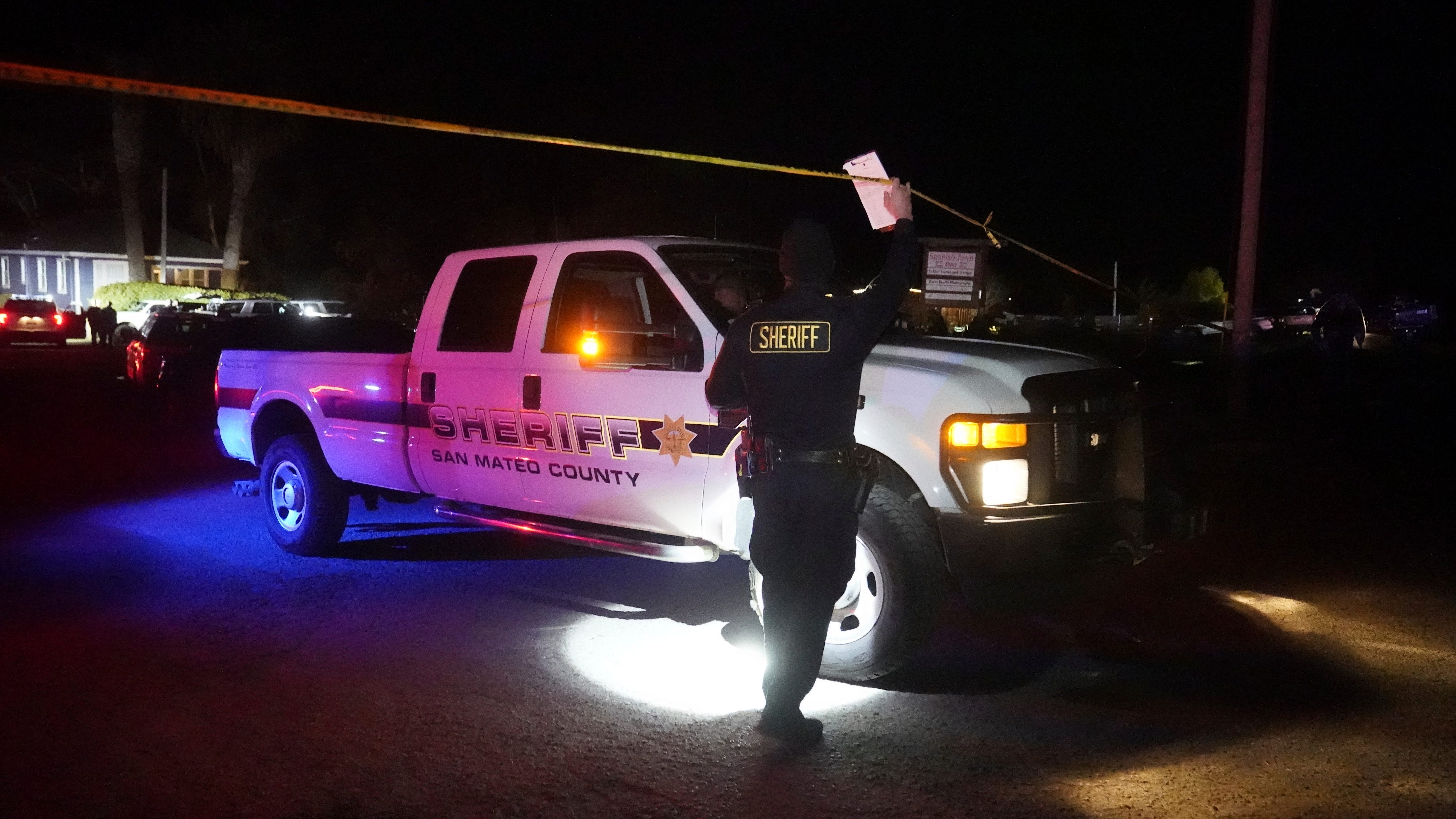7 dead as California mourns 3rd mass killing in 8 days