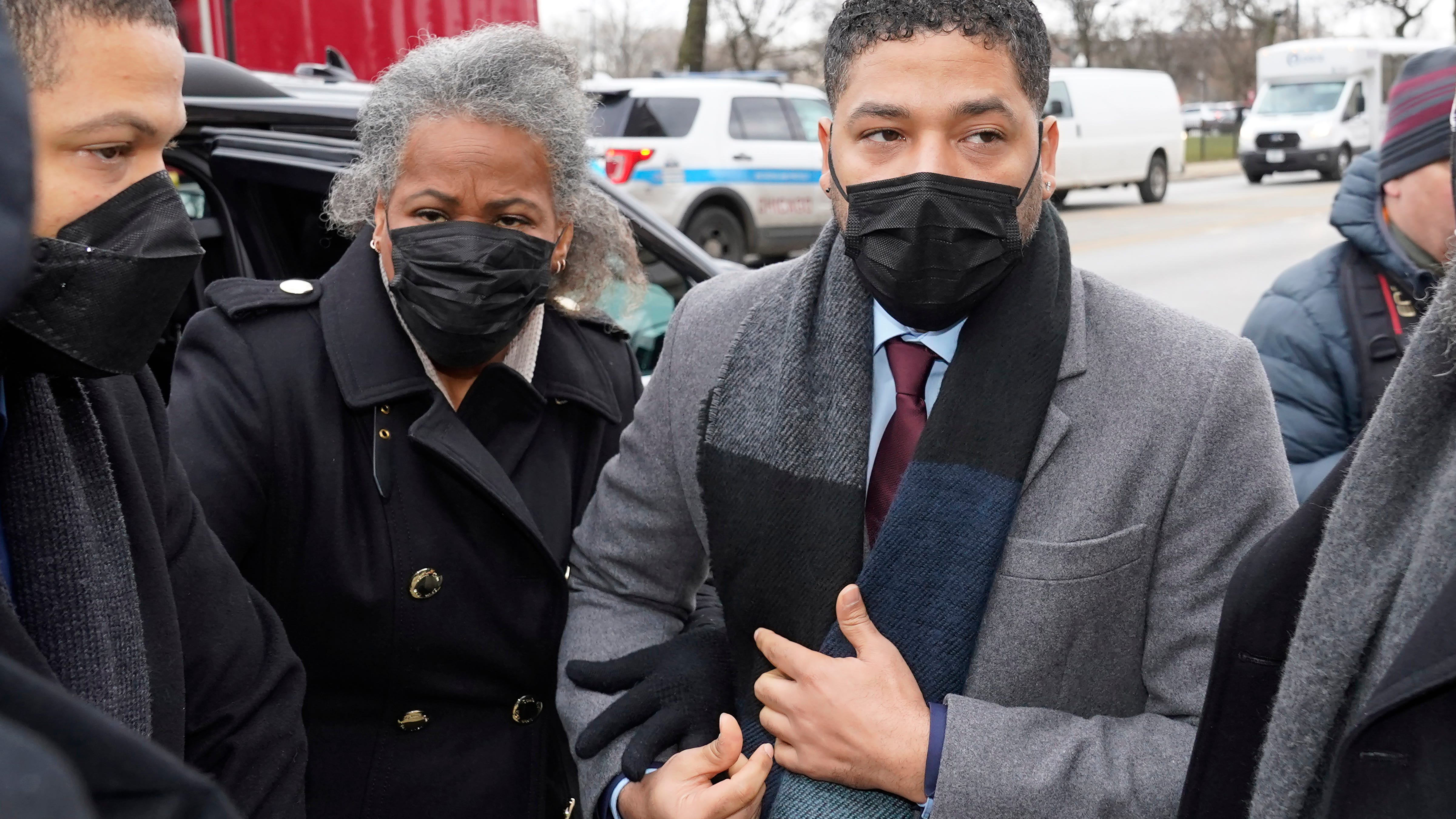 Accused of lying to police, Smollett takes the stand  