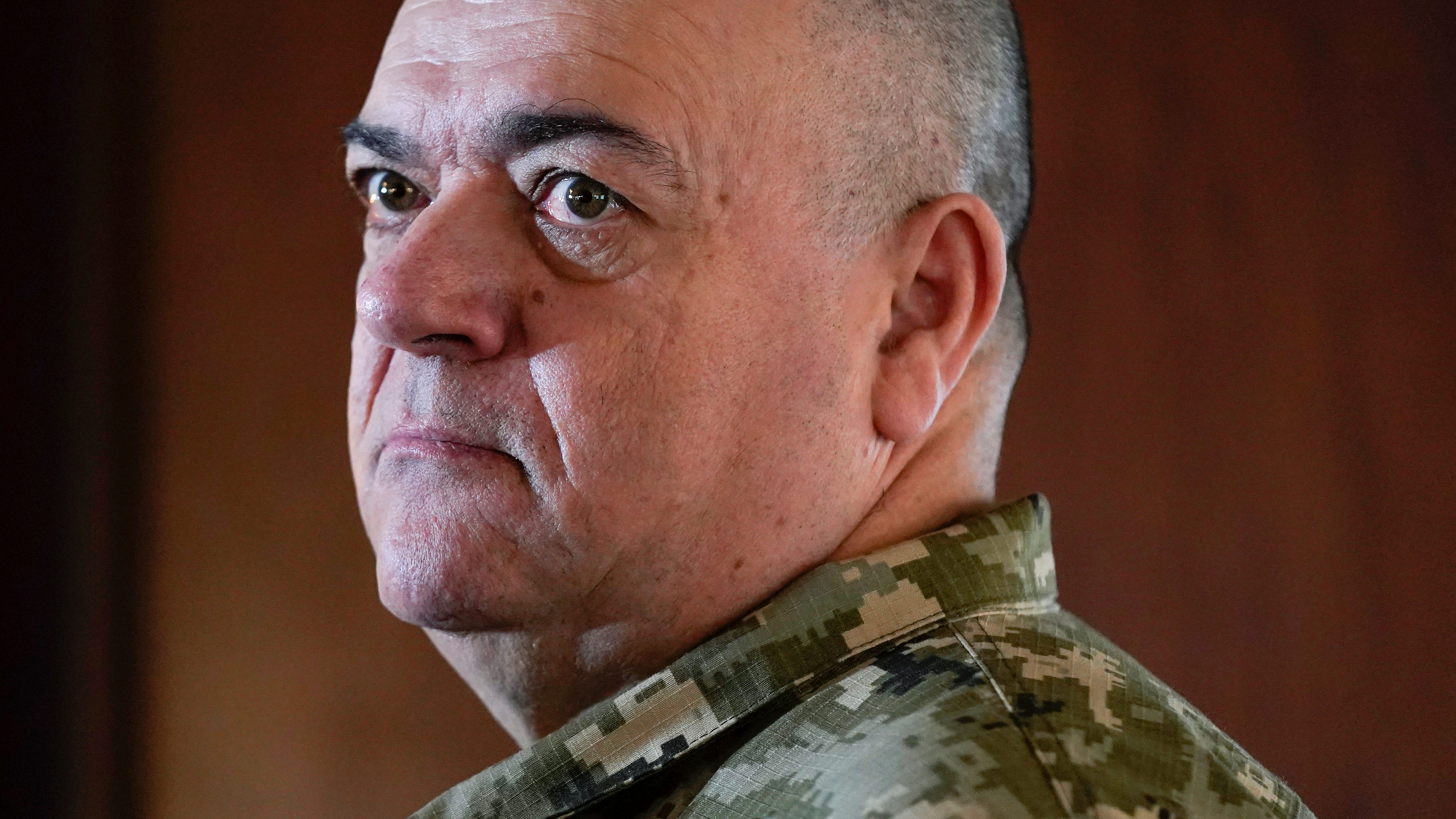 Ukrainian embassy draws US citizens seeking to fight in war