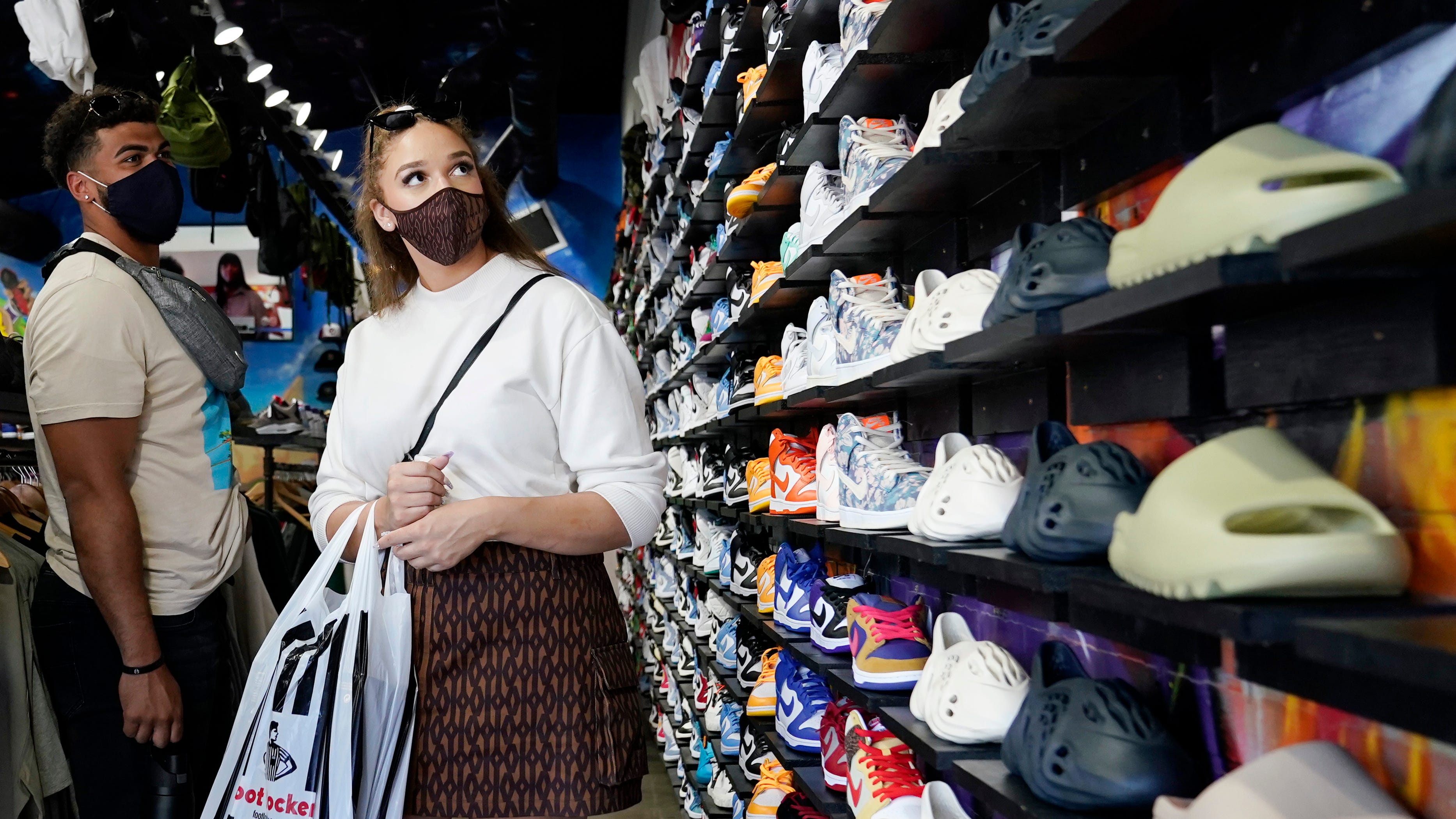 CDC changes course on indoor masks in some parts of the US