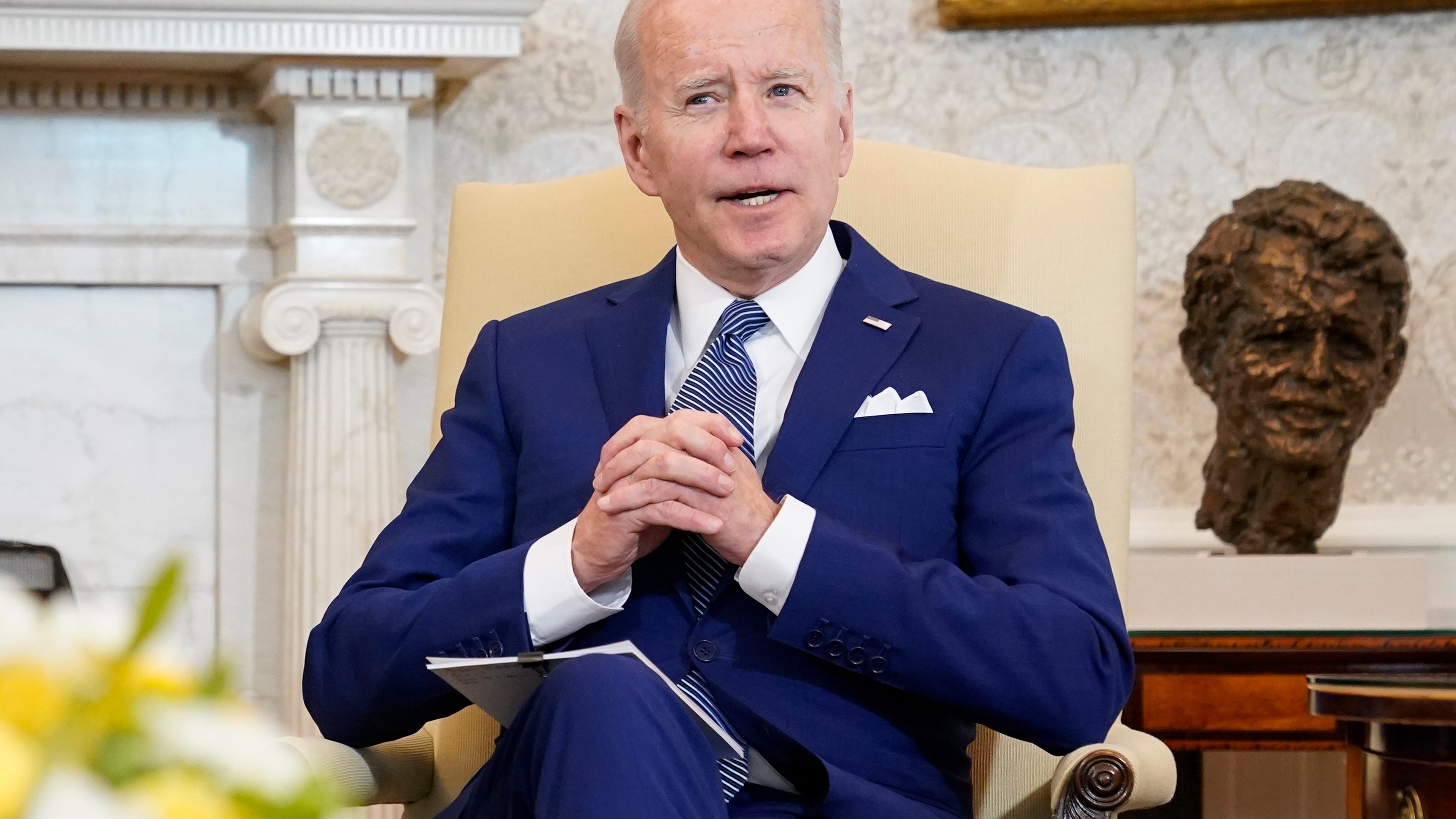 Biden signs order on cryptocurrency as its use explodes